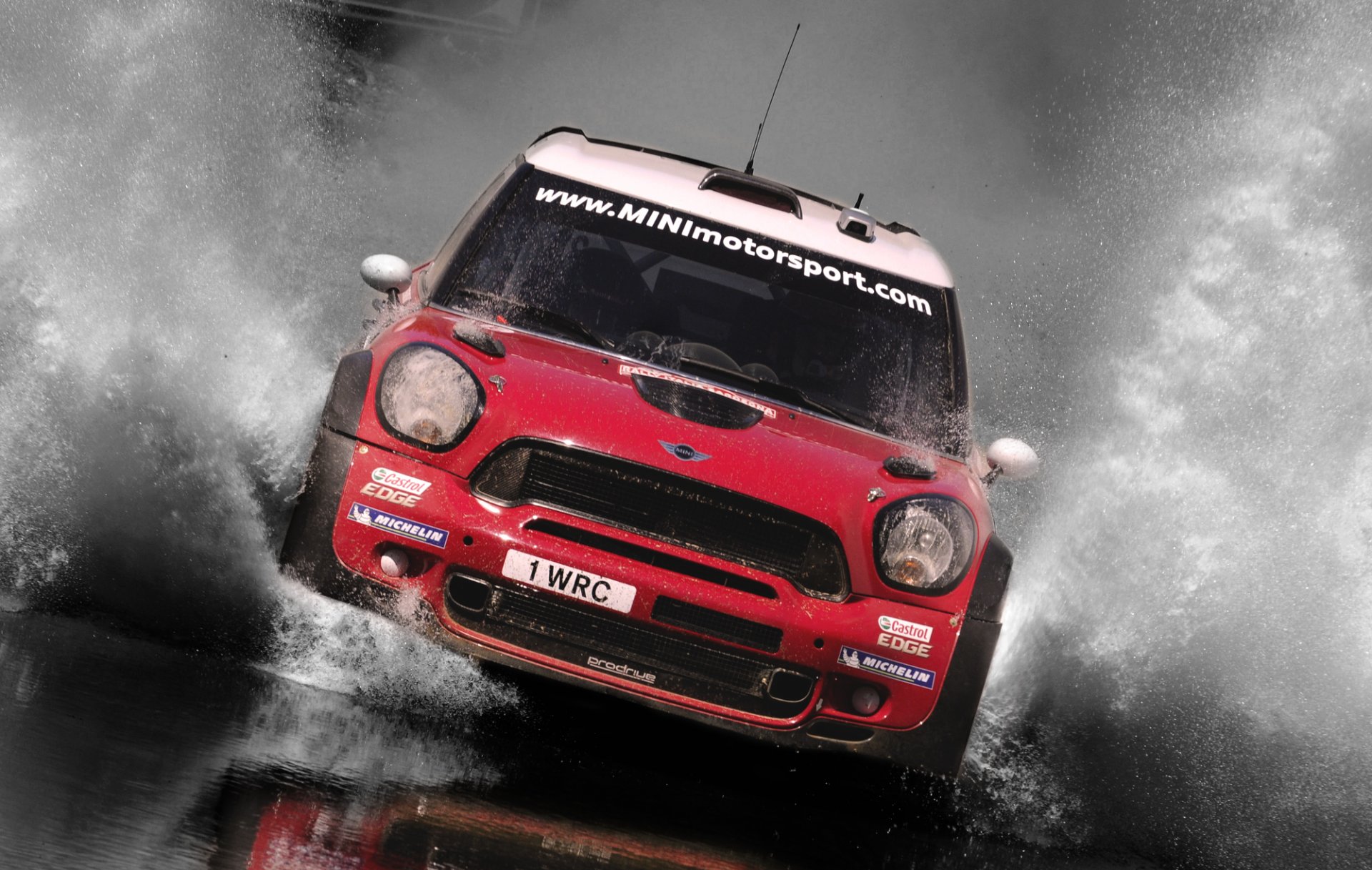 mini cooper mini mini cooper auto auto wrc rally corsa sport anteriore cofano fari griglia spruzzi acqua rosso