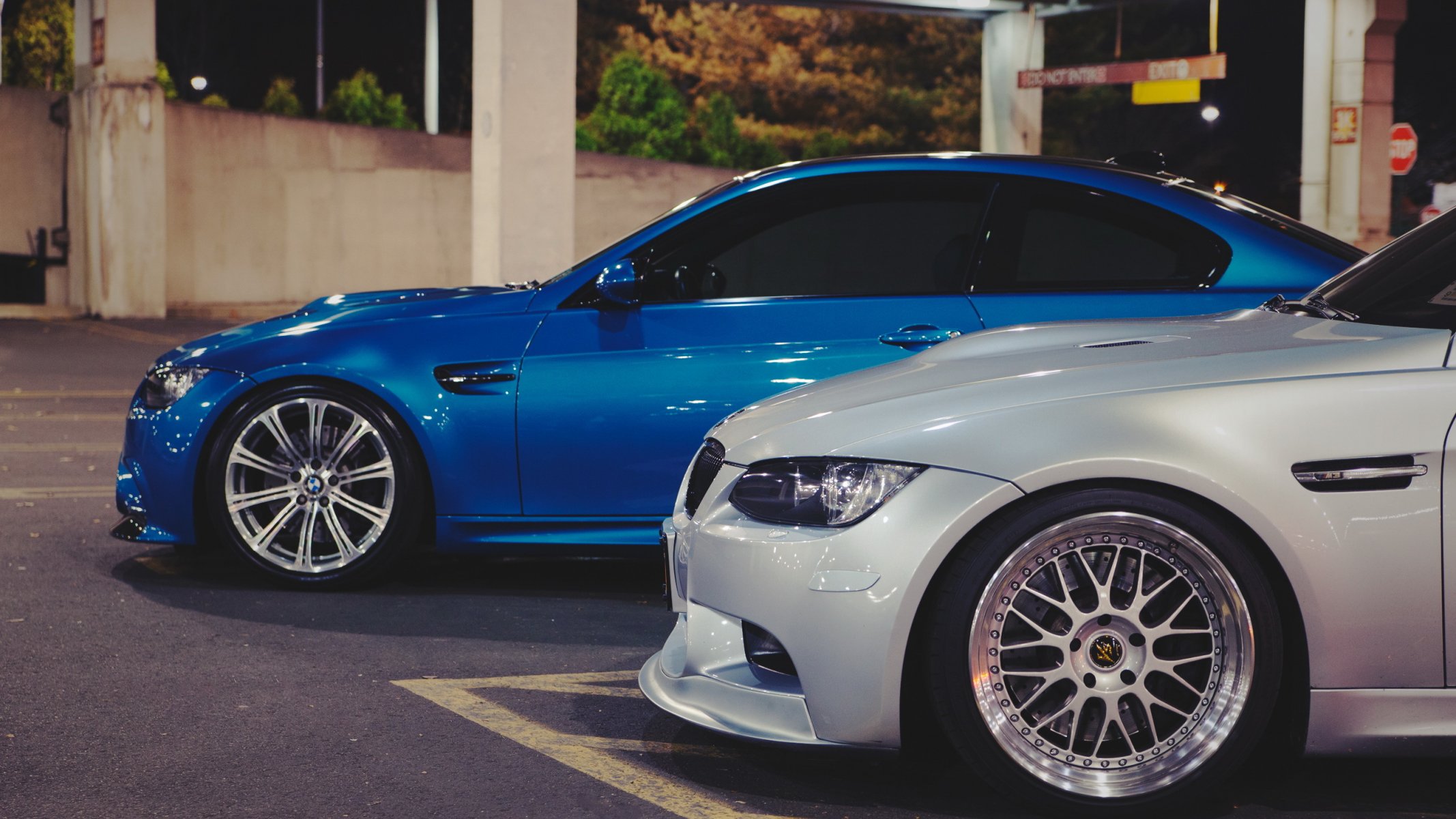 bmw m3 bleu blanc coupé voiture de sport côté