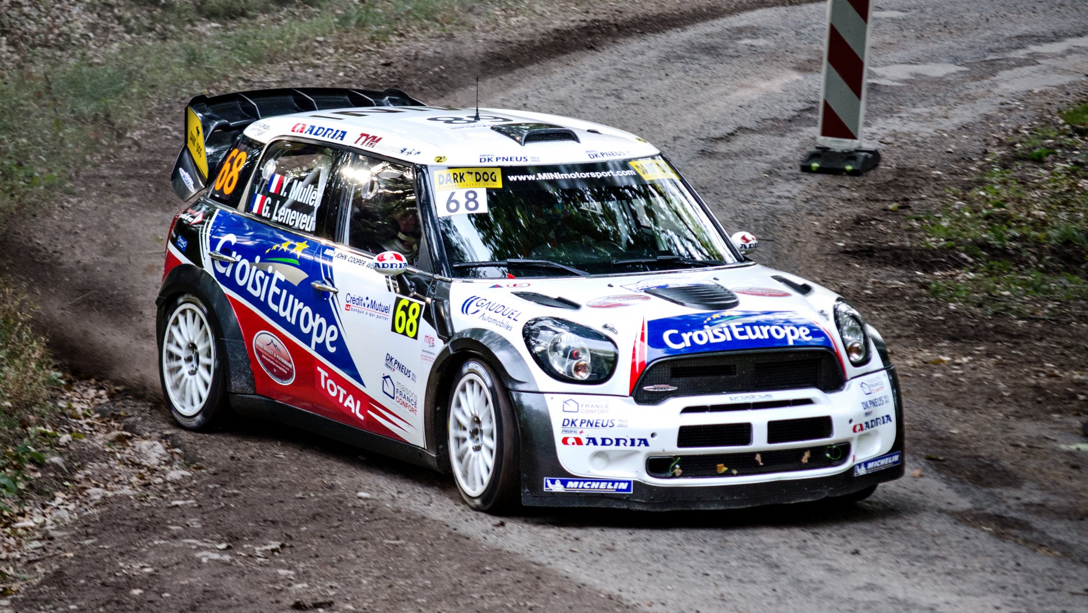 mini cooper mini mini cooper coche blanco coche wrc rally giro carrera deporte