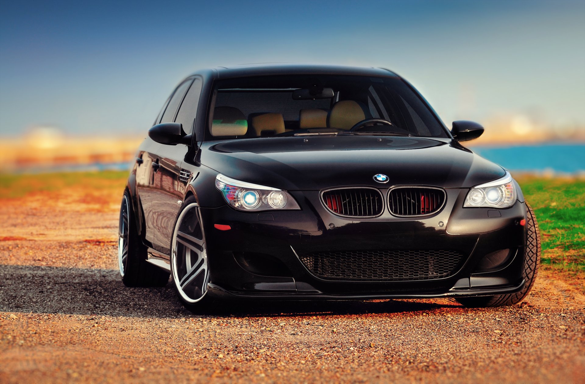 bmw m5 e60 noir avant