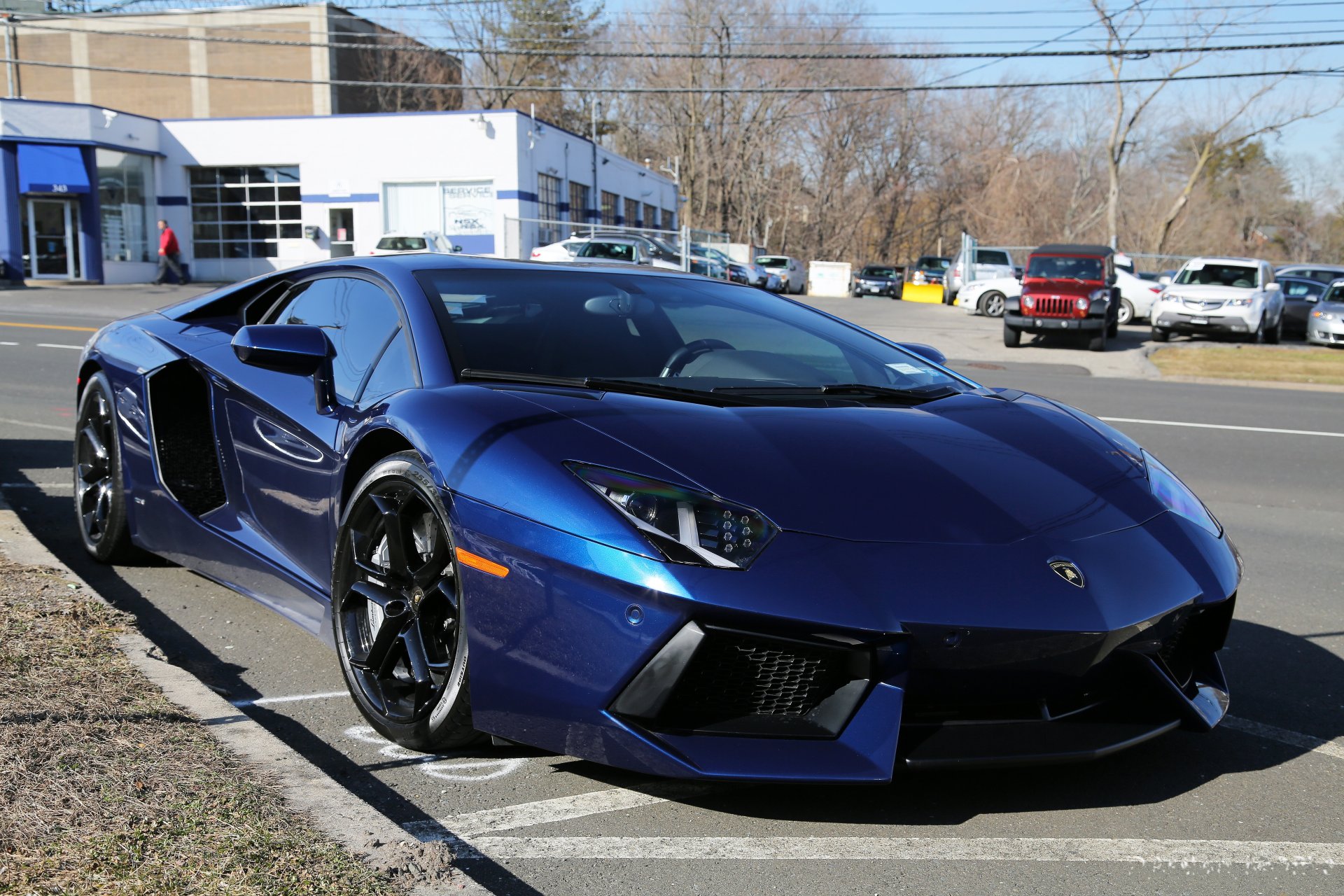 lamborghini aventador lp700-4 blu lamborghini aventador vista frontale parcheggio costola