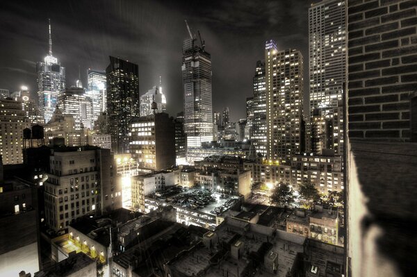 Edificios de la ciudad nocturna de nueva York