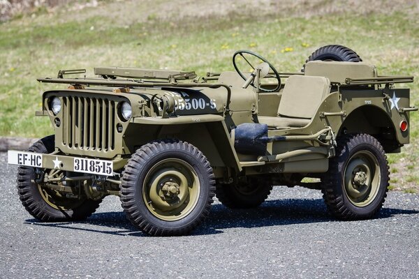 Jeep militar de la gran guerra patria