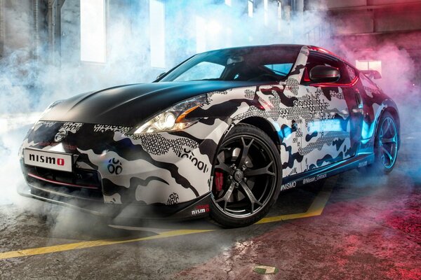 Incredible front end of the nissan nismo 370z