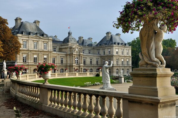 A beautiful castle with a magnificent park