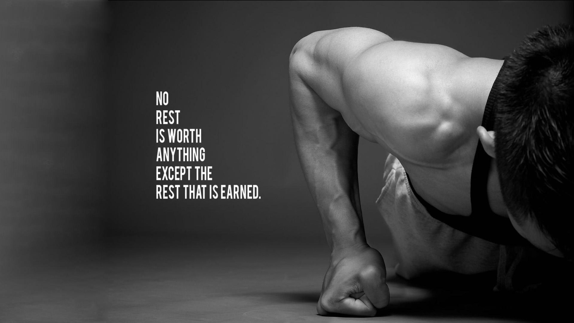 homme noir et blanc push-ups photo aventador