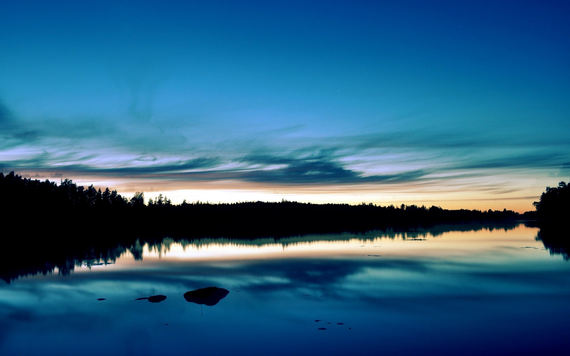 coucher de soleil forêt lac