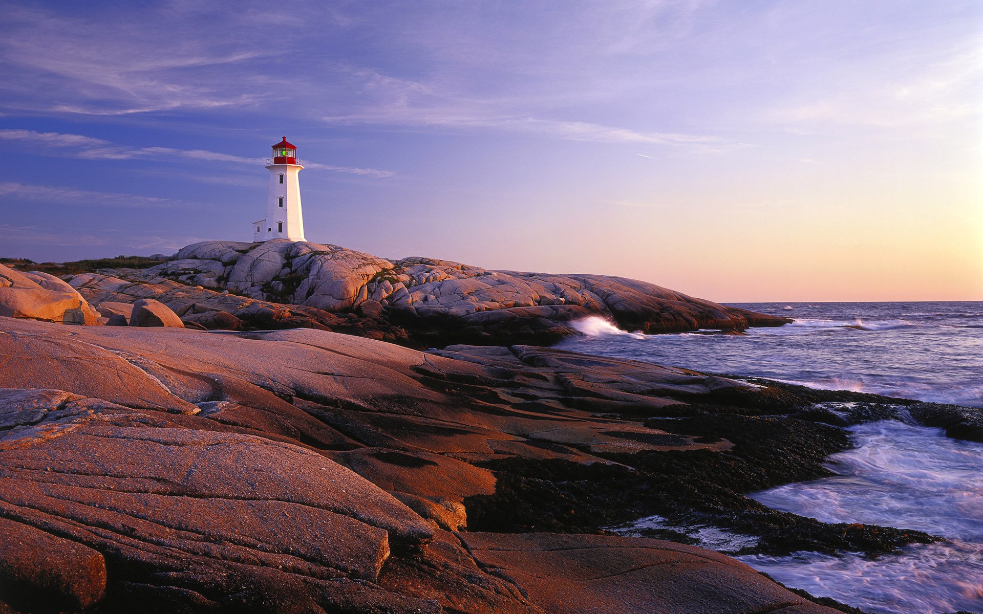 canada lighthouse sea