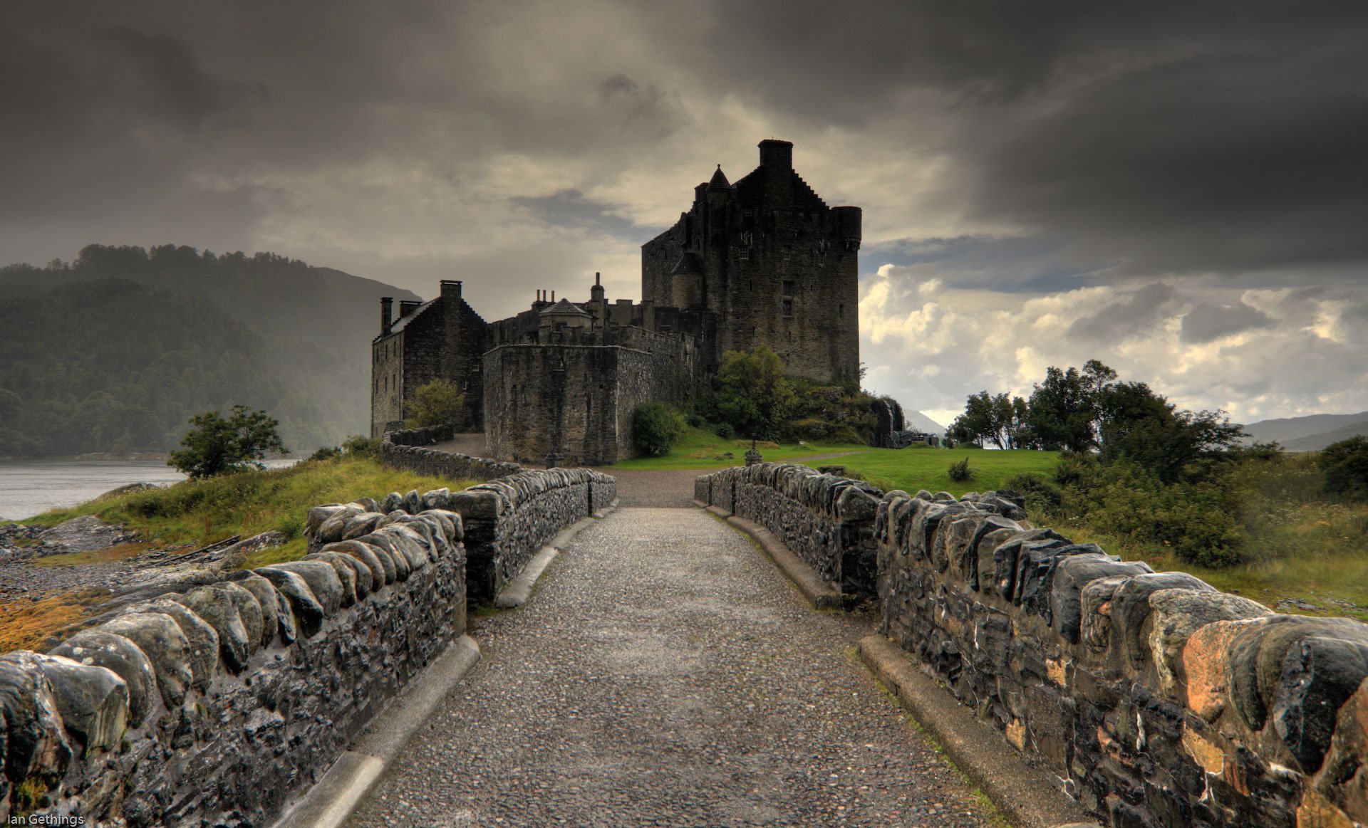 schloss eilen-donan regen dämmerung