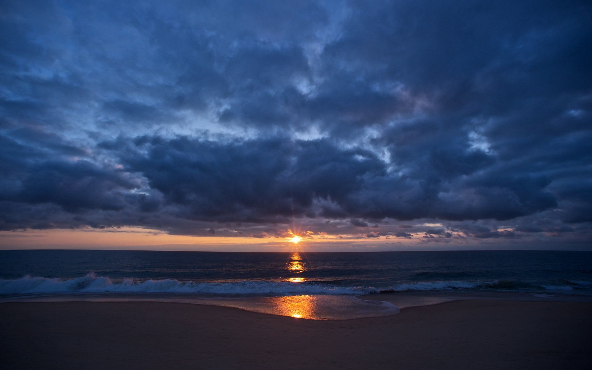 côte plage mer coucher de soleil romance nuages ciel