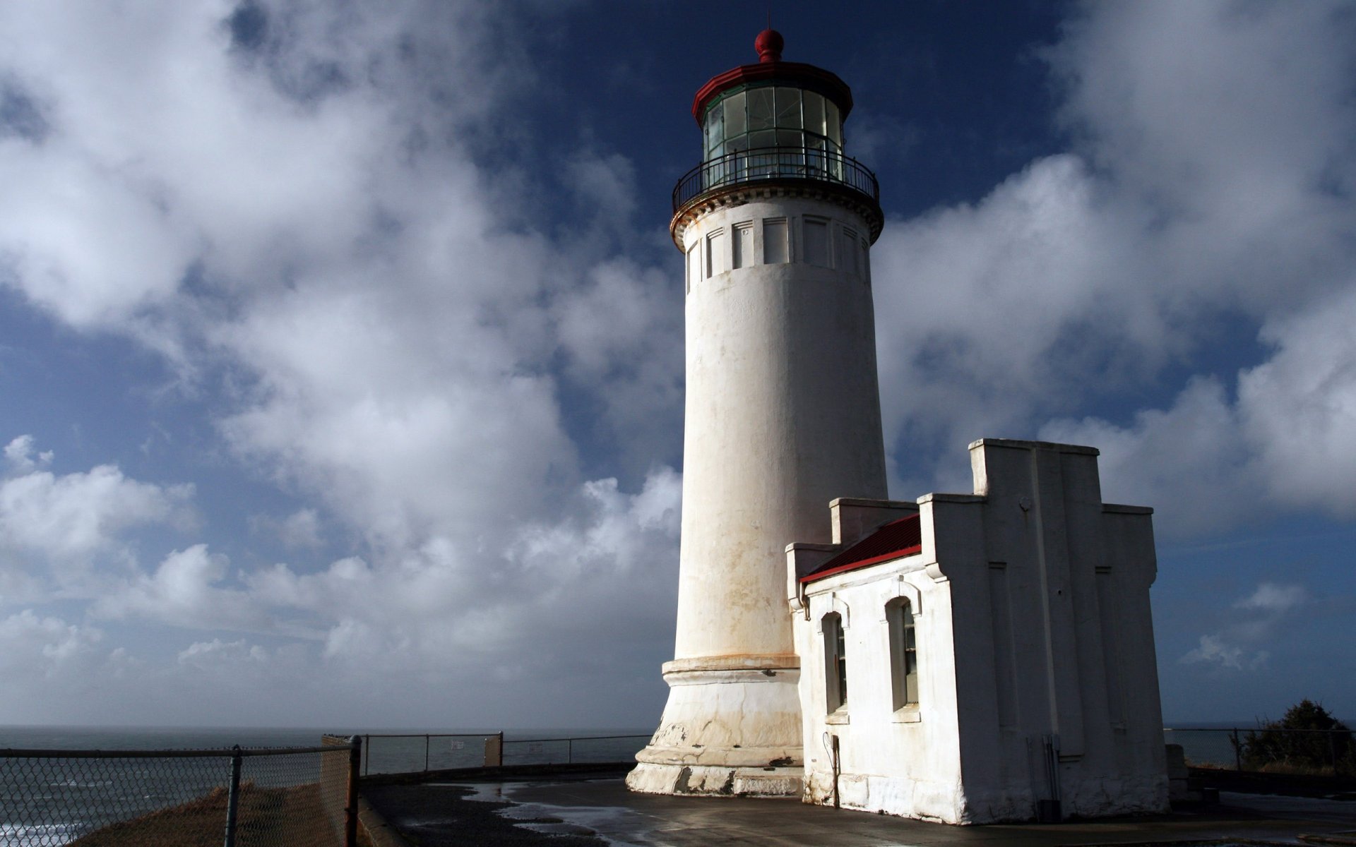 phare clôture rivage océan horizon ciel