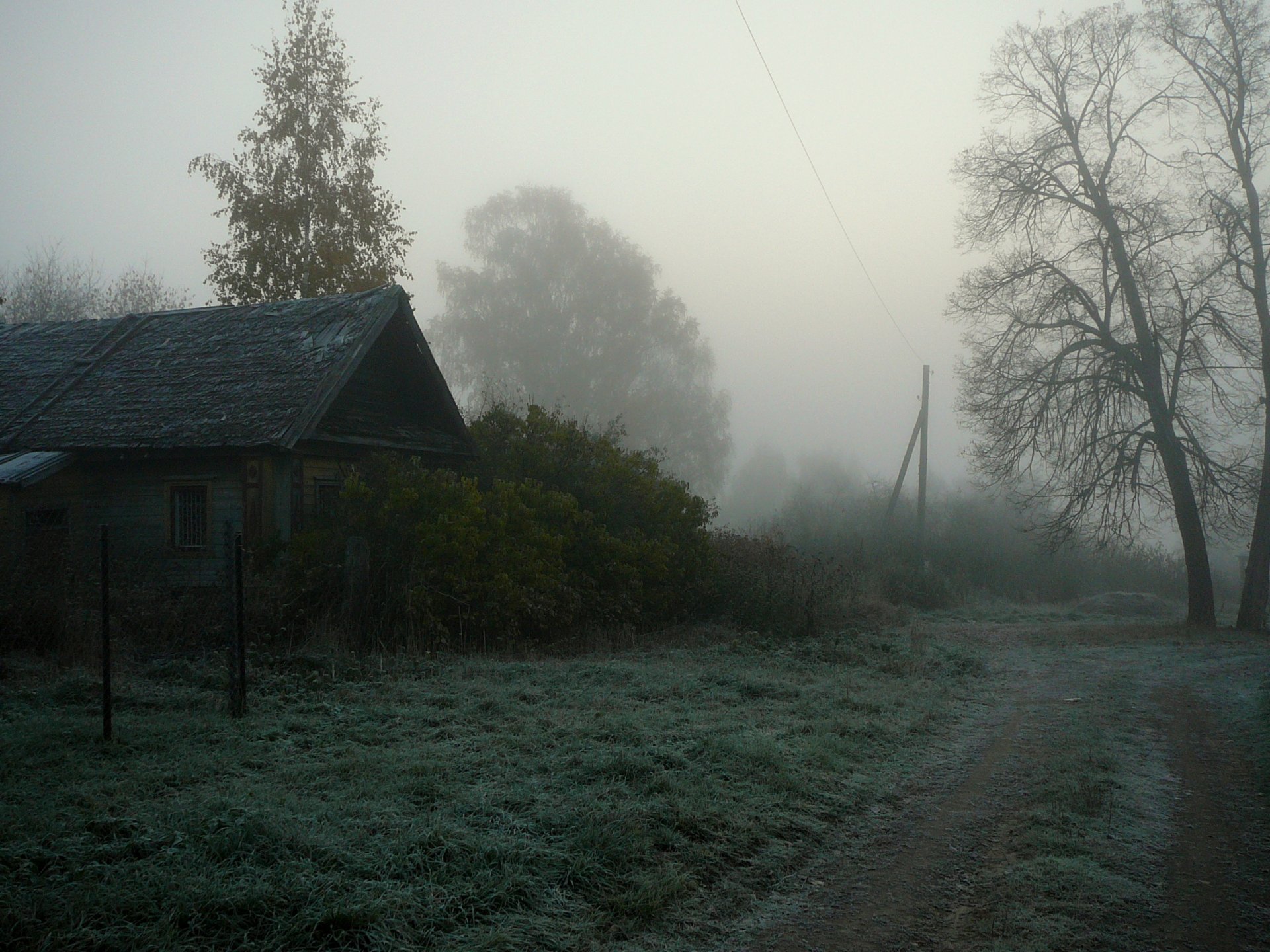 maison brouillard village