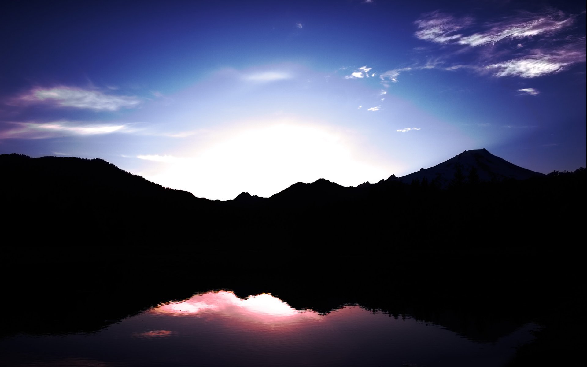 paisaje noche montañas colinas rocas agua lago mar naturaleza río paisaje ver