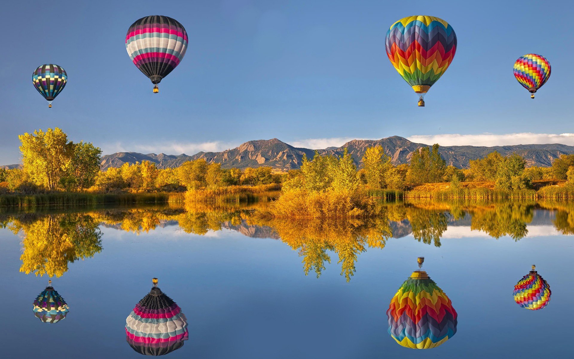 naturaleza paisajes aire globos árboles montañas agua lago cielo foto