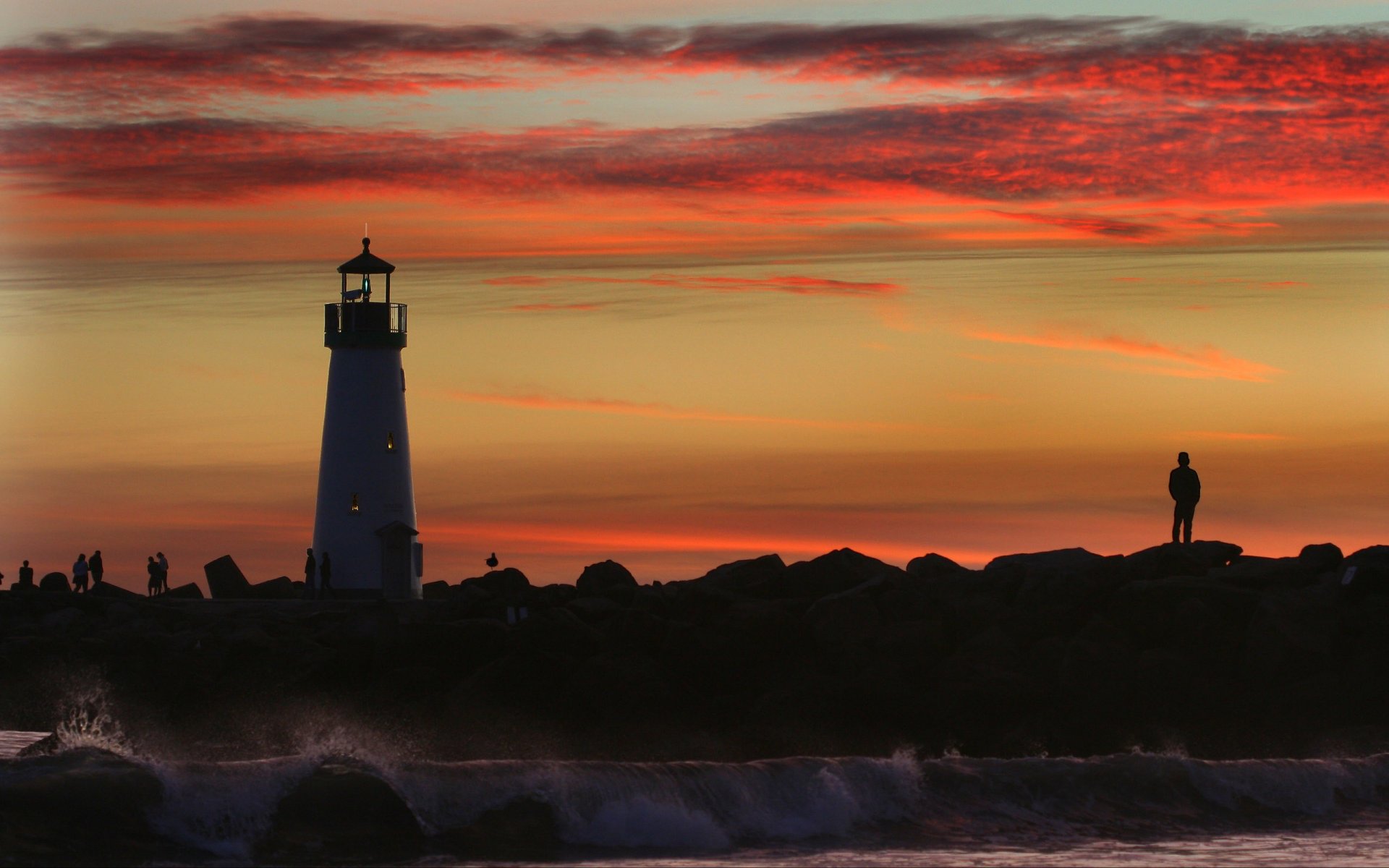 mer coucher de soleil gens phare