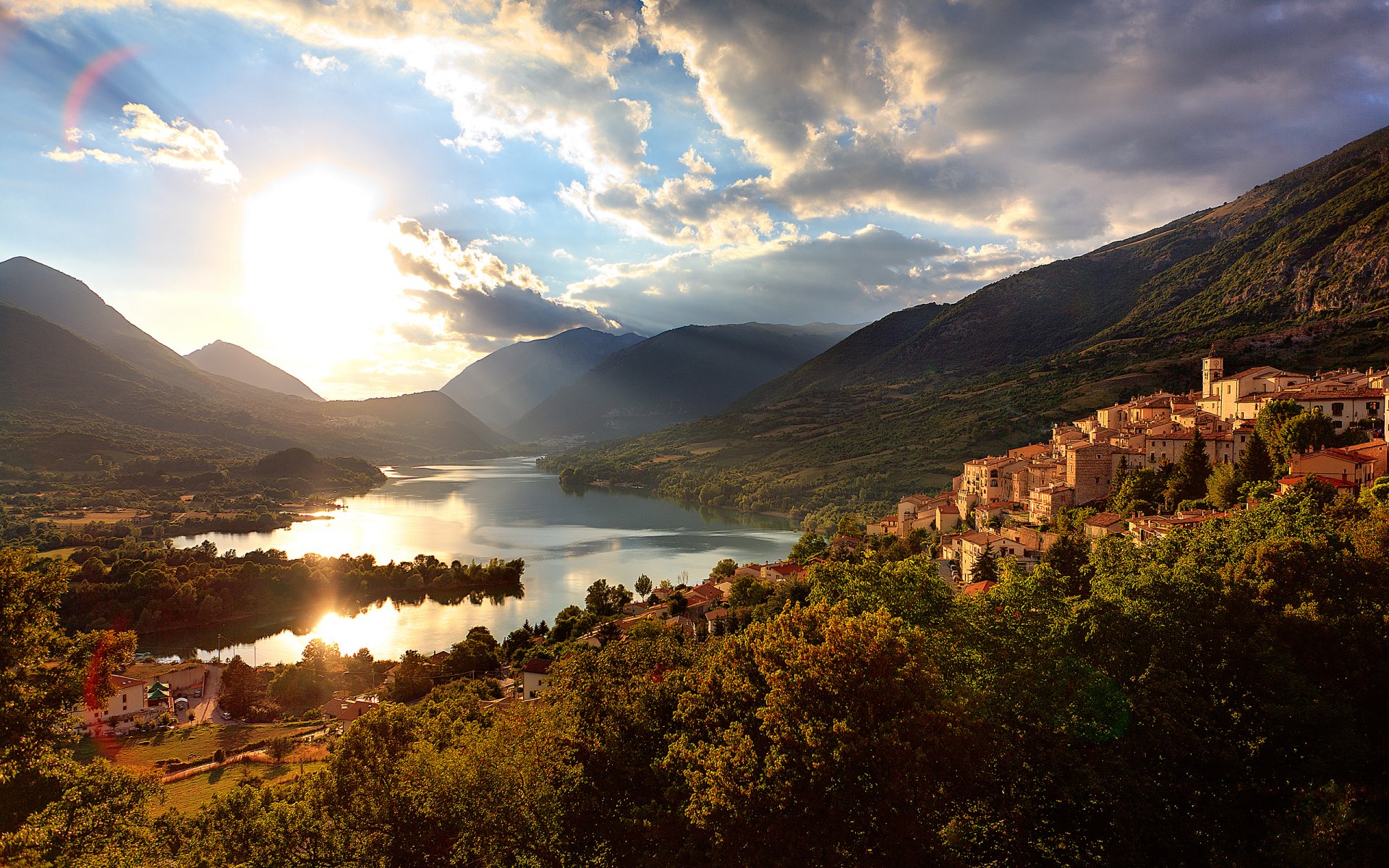 unny city houses sun mountains trees forests nature trees sunny day