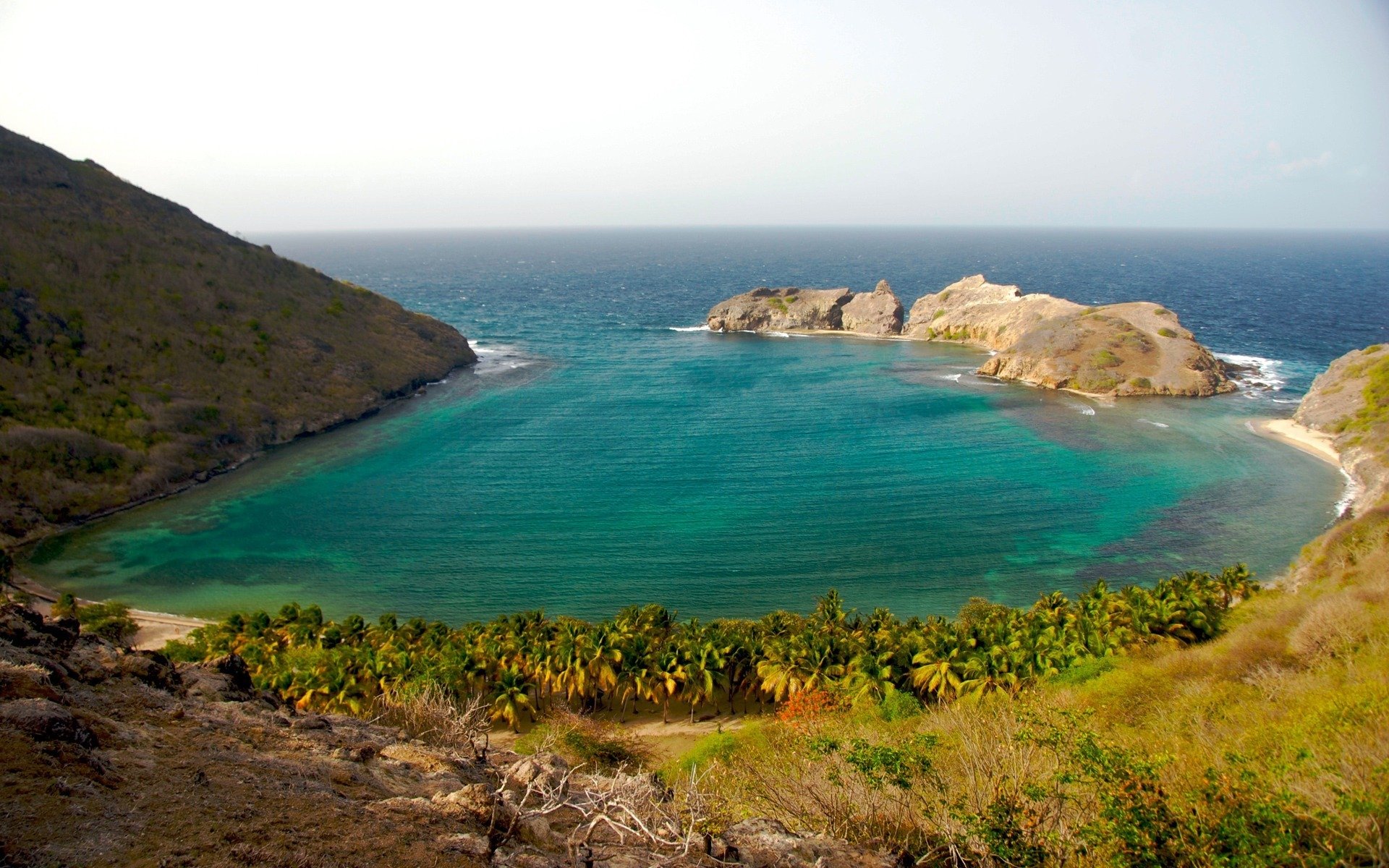 costa mar bahía bahía uvas rocas paisaje sea agua océano costa montañas rocas