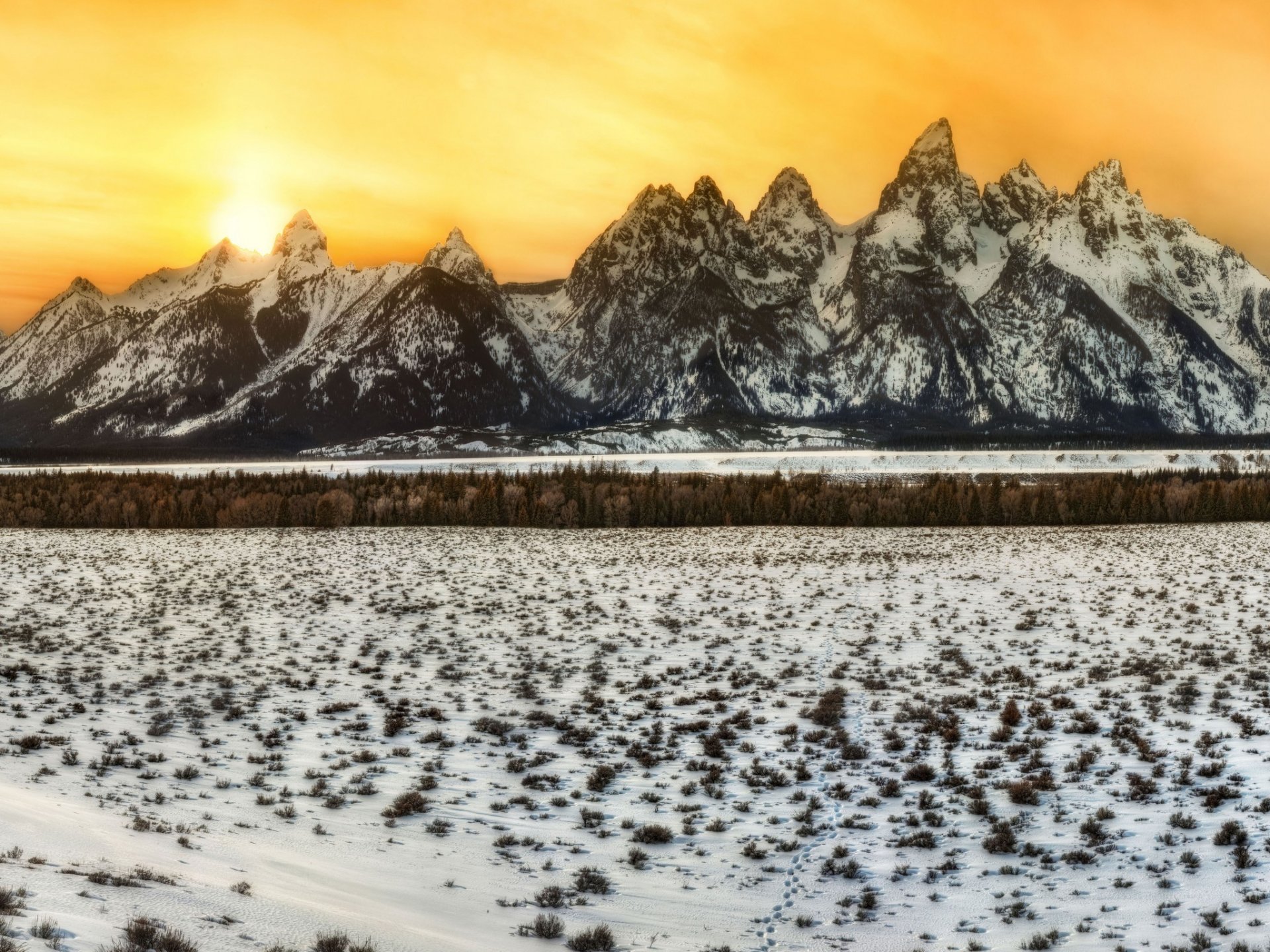 montañas hdr nieve