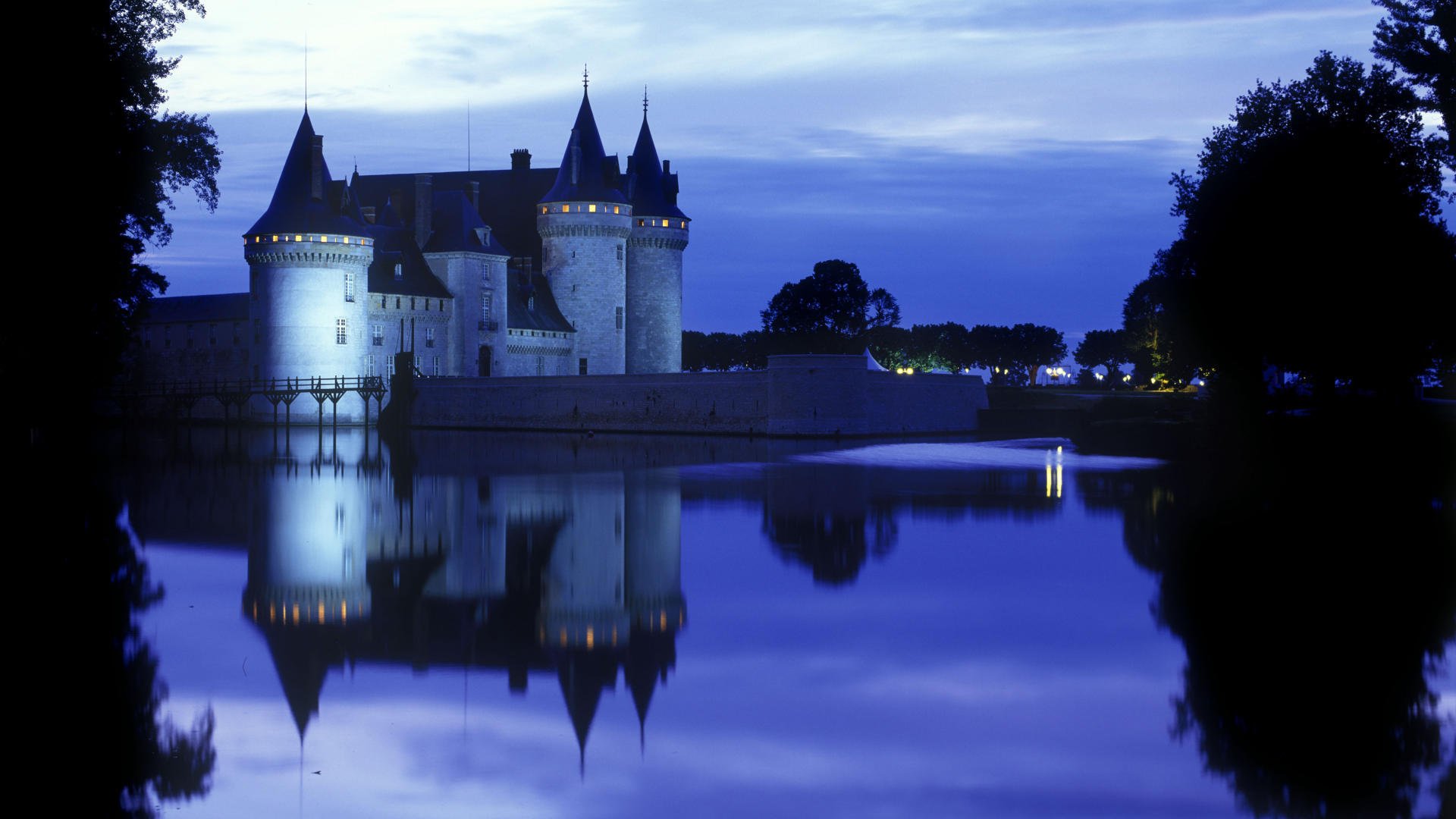 château architectural monument soirée lanternes