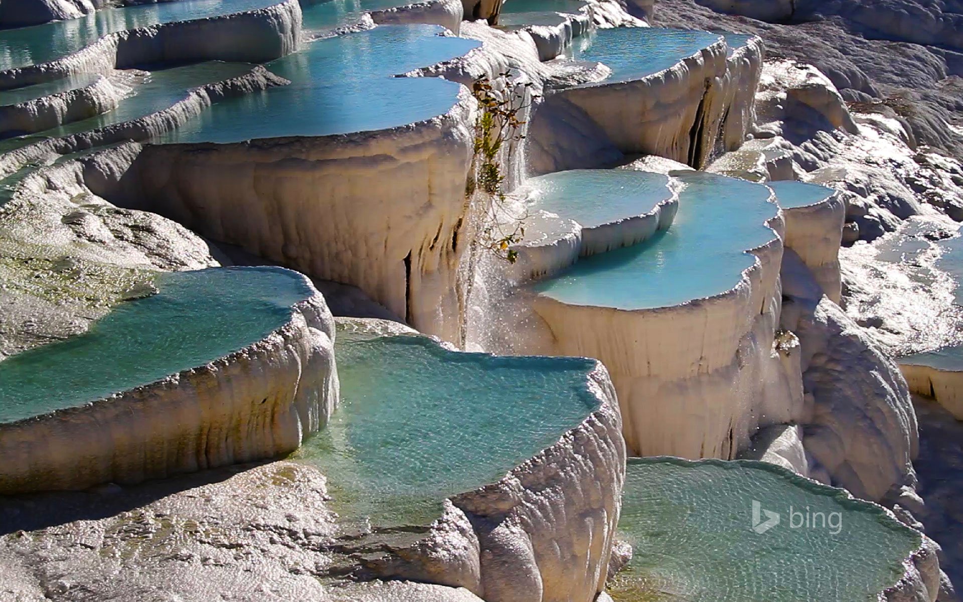 turcja pamukkale źródła geotermalne zbiorniki wodne-tarasy trawertyn
