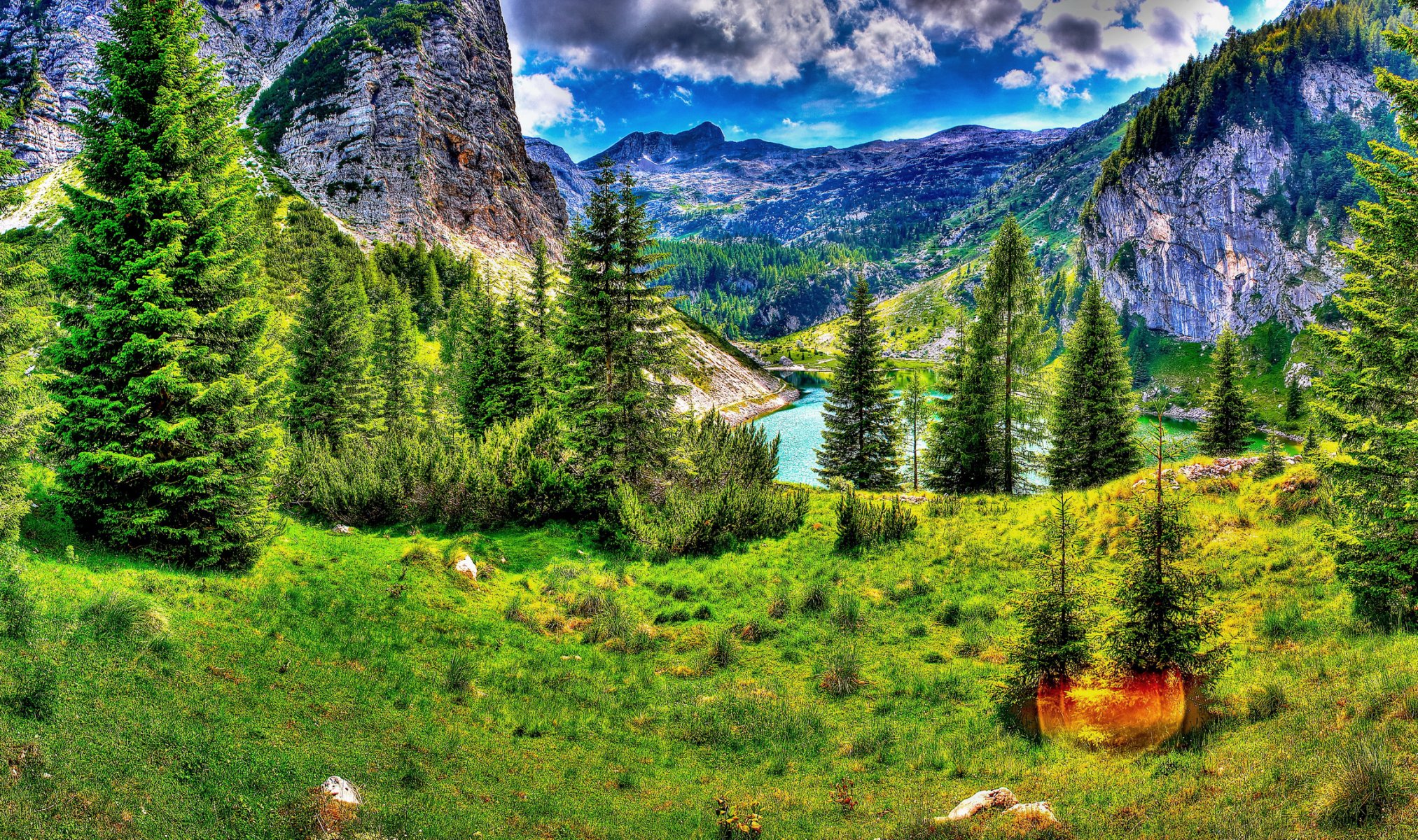 slowenien kobarid hdr berge tannen grüns farben