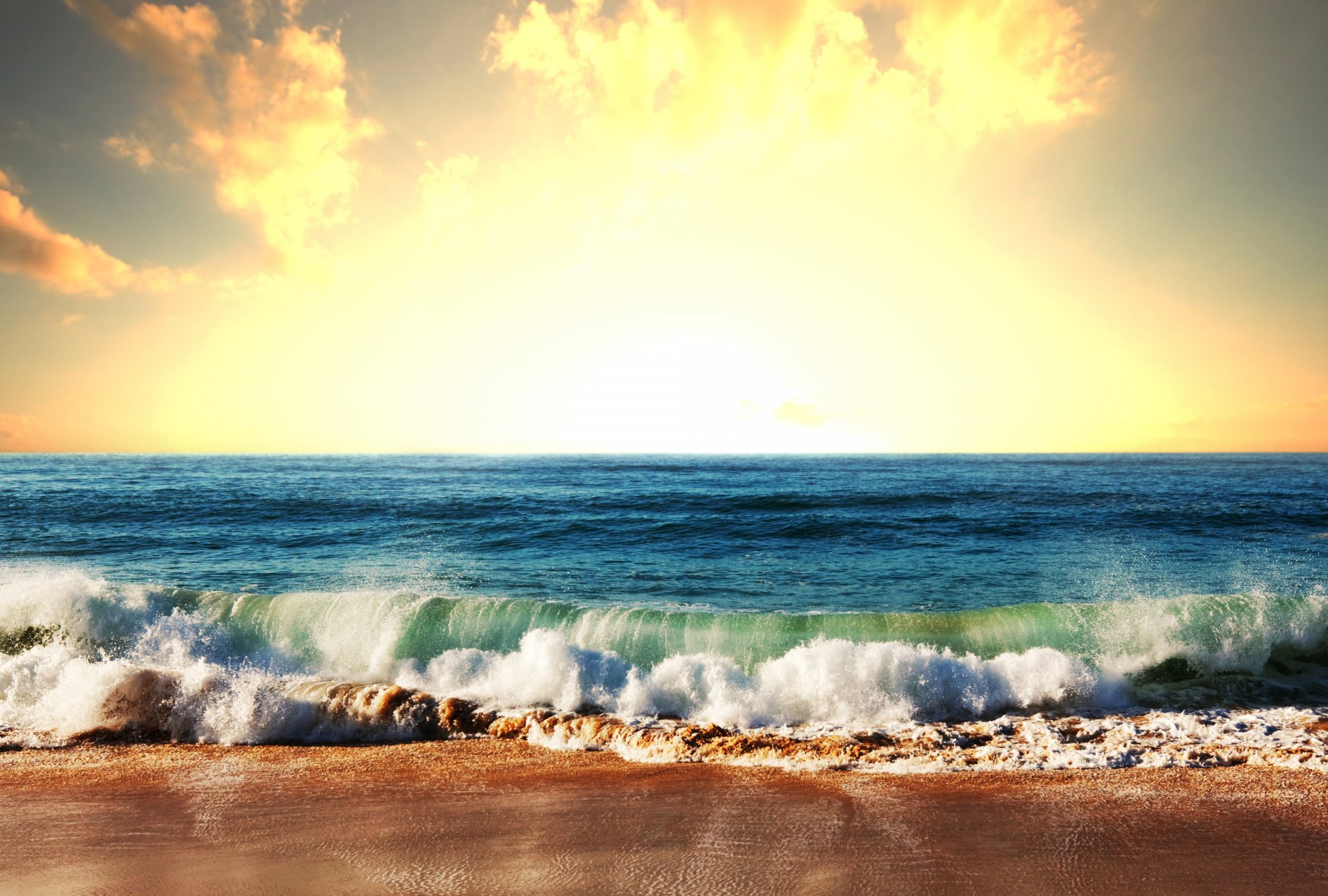 mare onde costa cielo natura foto