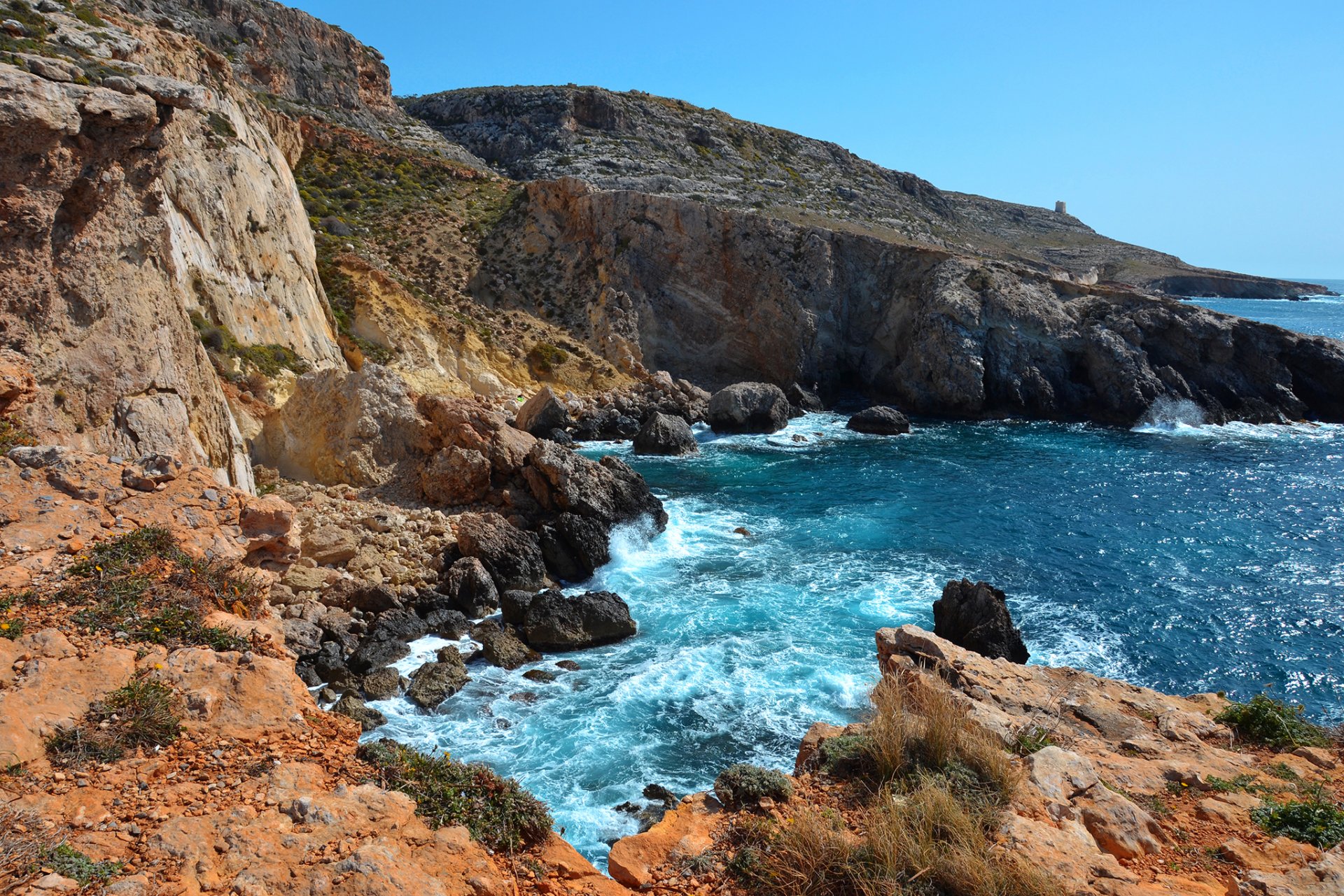 malta cielo nubes rocas mar piedras