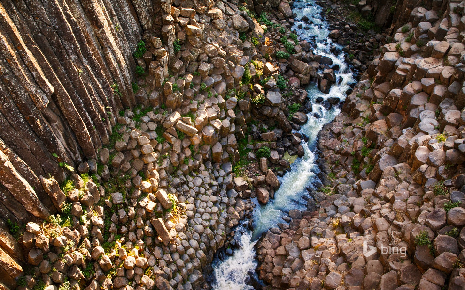 huasca de ocampo hidalgo mexiko fluss felsen schlucht steine