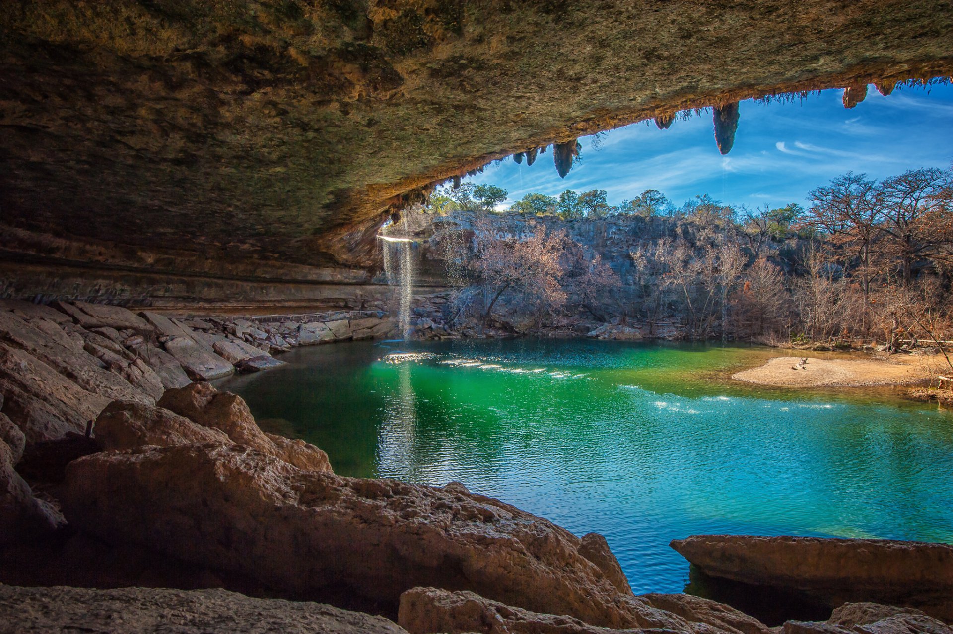 ciel roches grotte grotte pierres lac