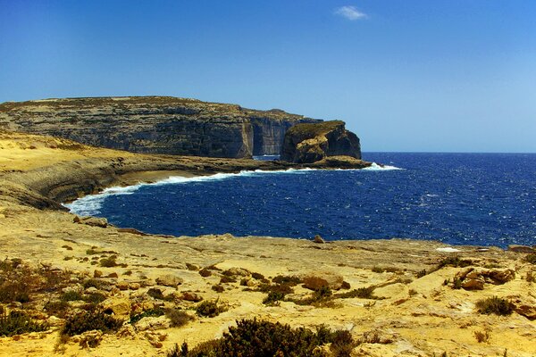 El cielo y el mar en Malta es hermoso