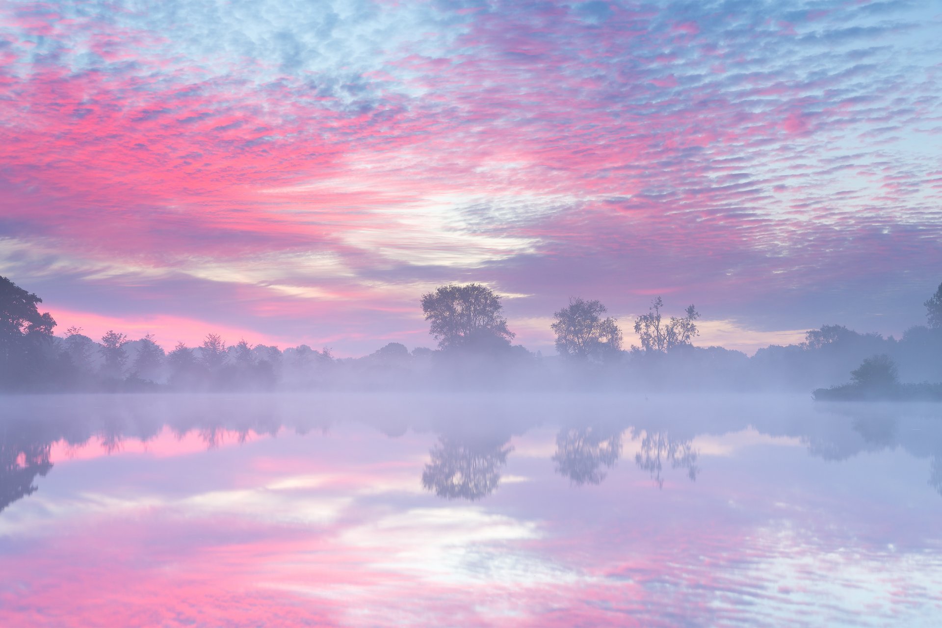 pays-bas automne septembre lac matin brouillard