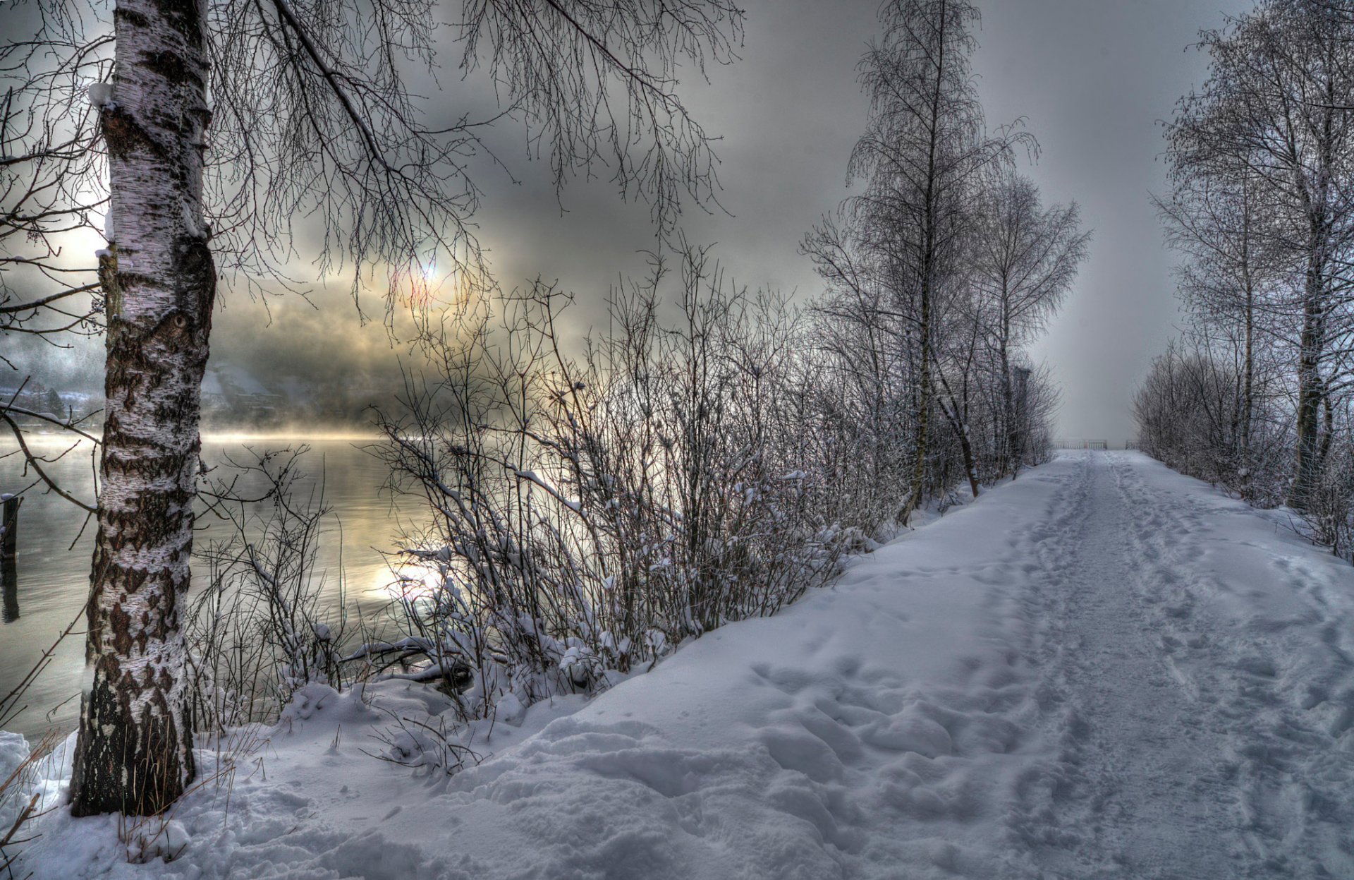 rivière hiver neige