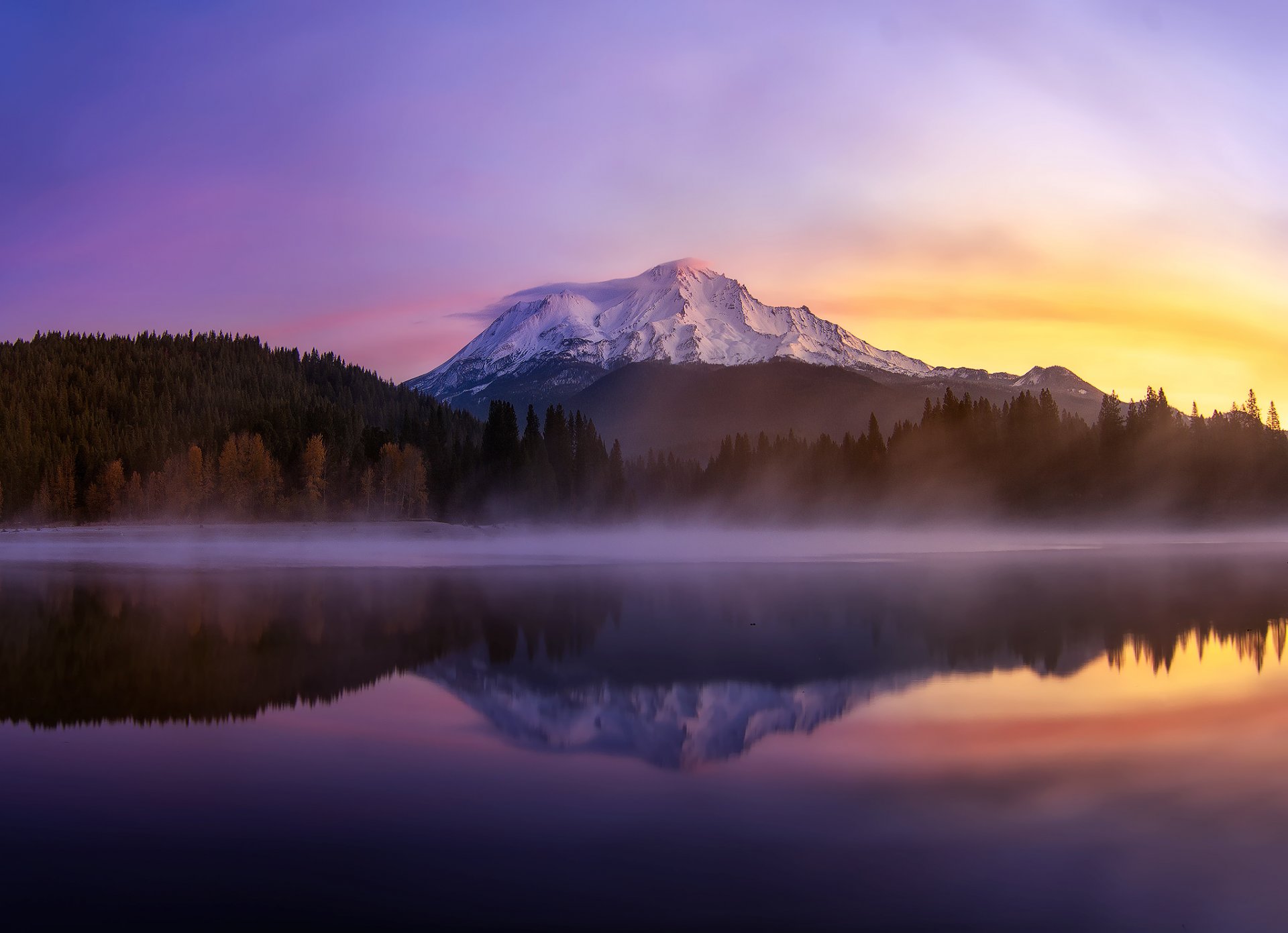 stati uniti california monte shasta lago siskiyou mattina