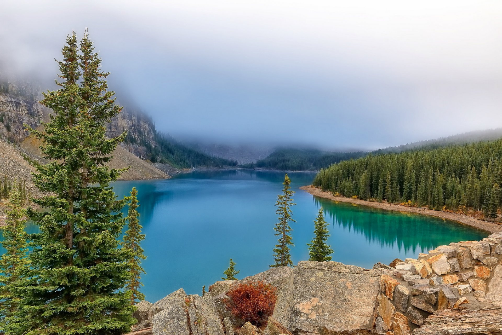 moraine alberta canada montagne lago alberi paesaggio