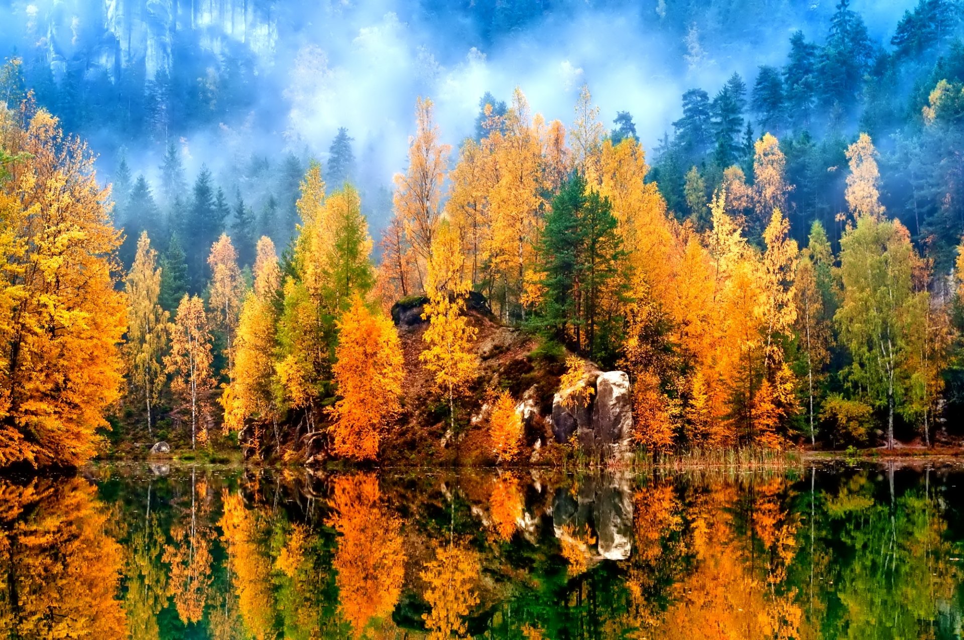 montagne foresta lago autunno