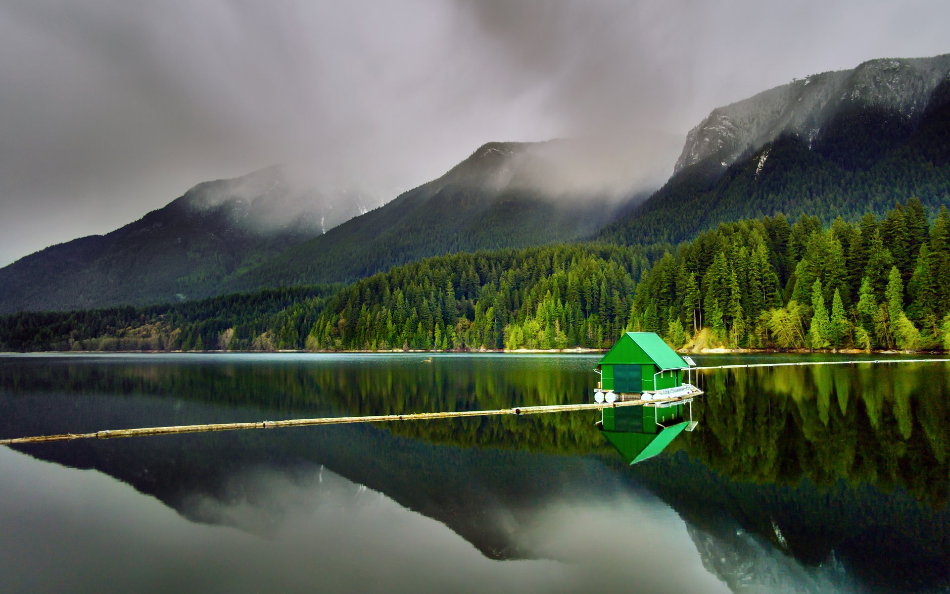 capilano lake north vancouver kolumbia brytyjska jezioro las góry natura