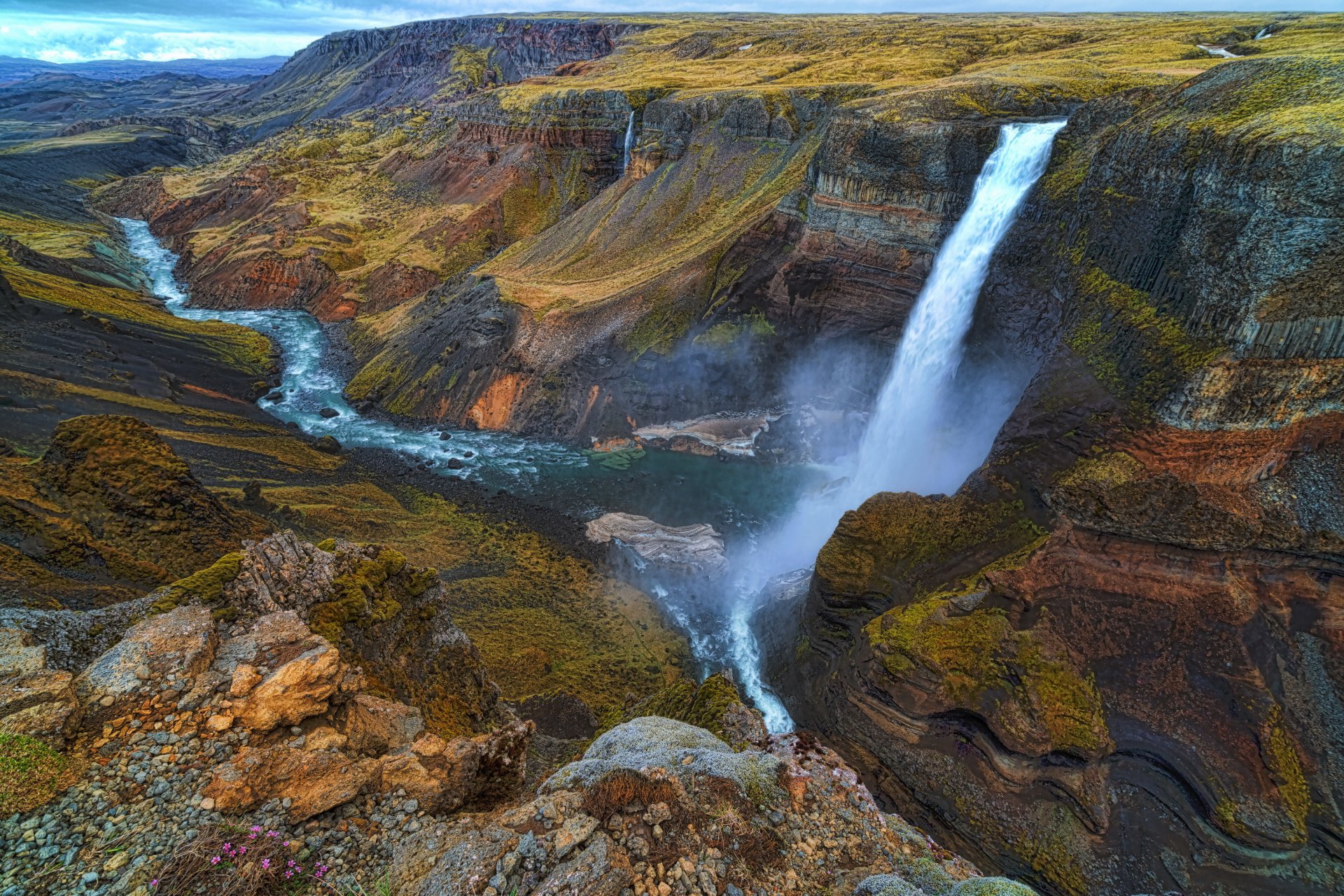 islandia rzeka wodospad kanion strumień