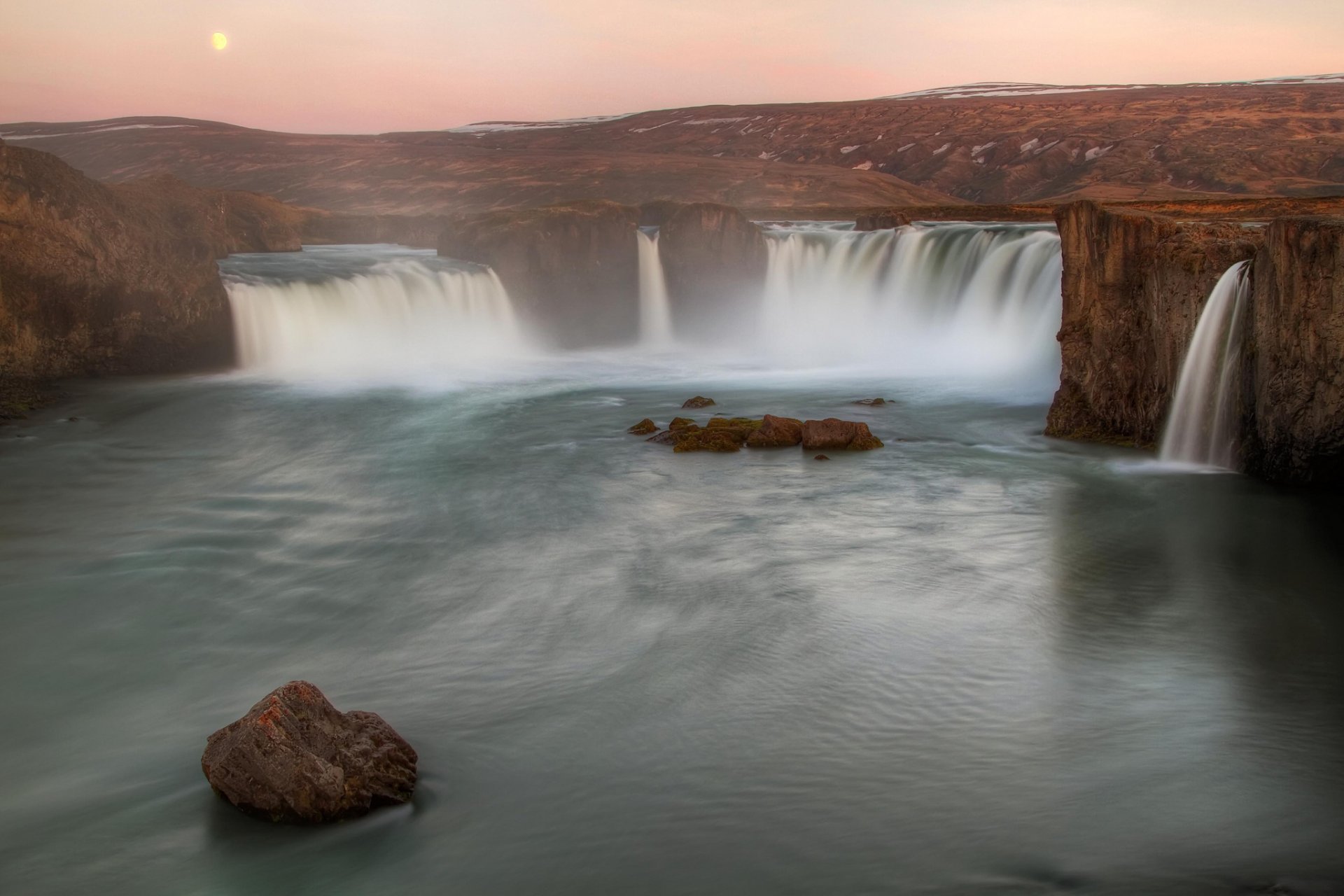 islandia zmierzch strumienie rzeki wodospad bogów