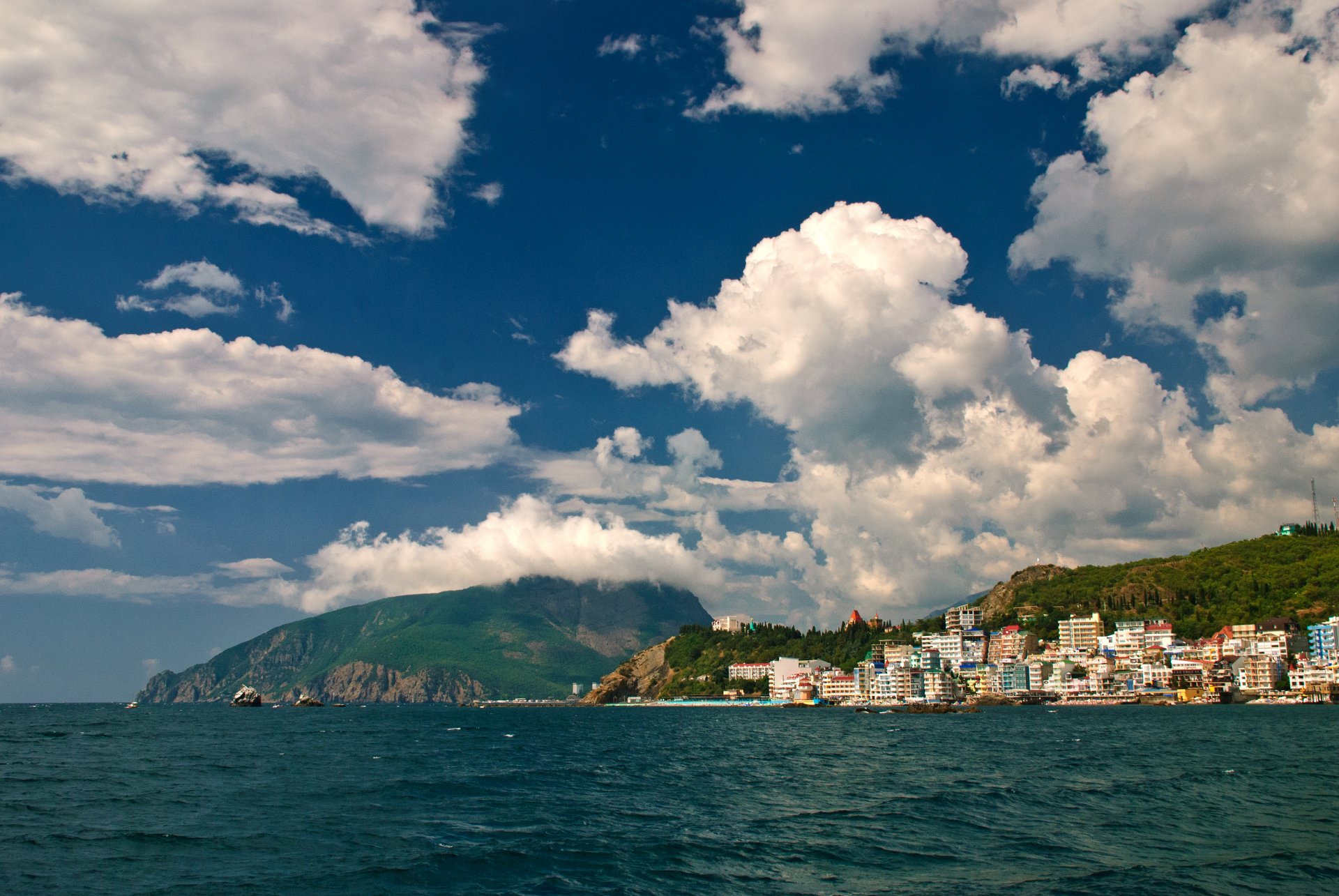 crimea mar montaña del oso nubes verano costa