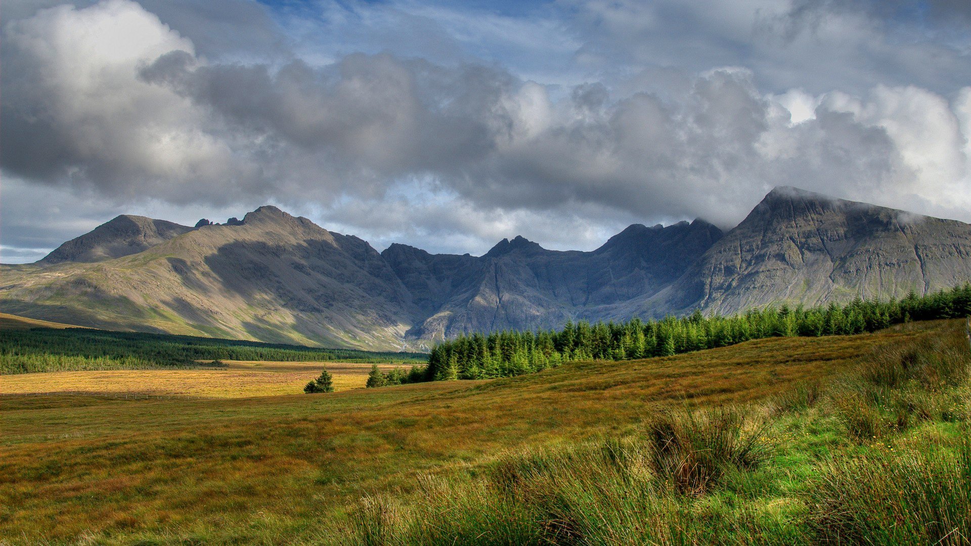 schottland himmel wolken berge hang bäume gras