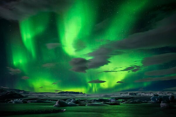 A wonderful combination of northern lights and night