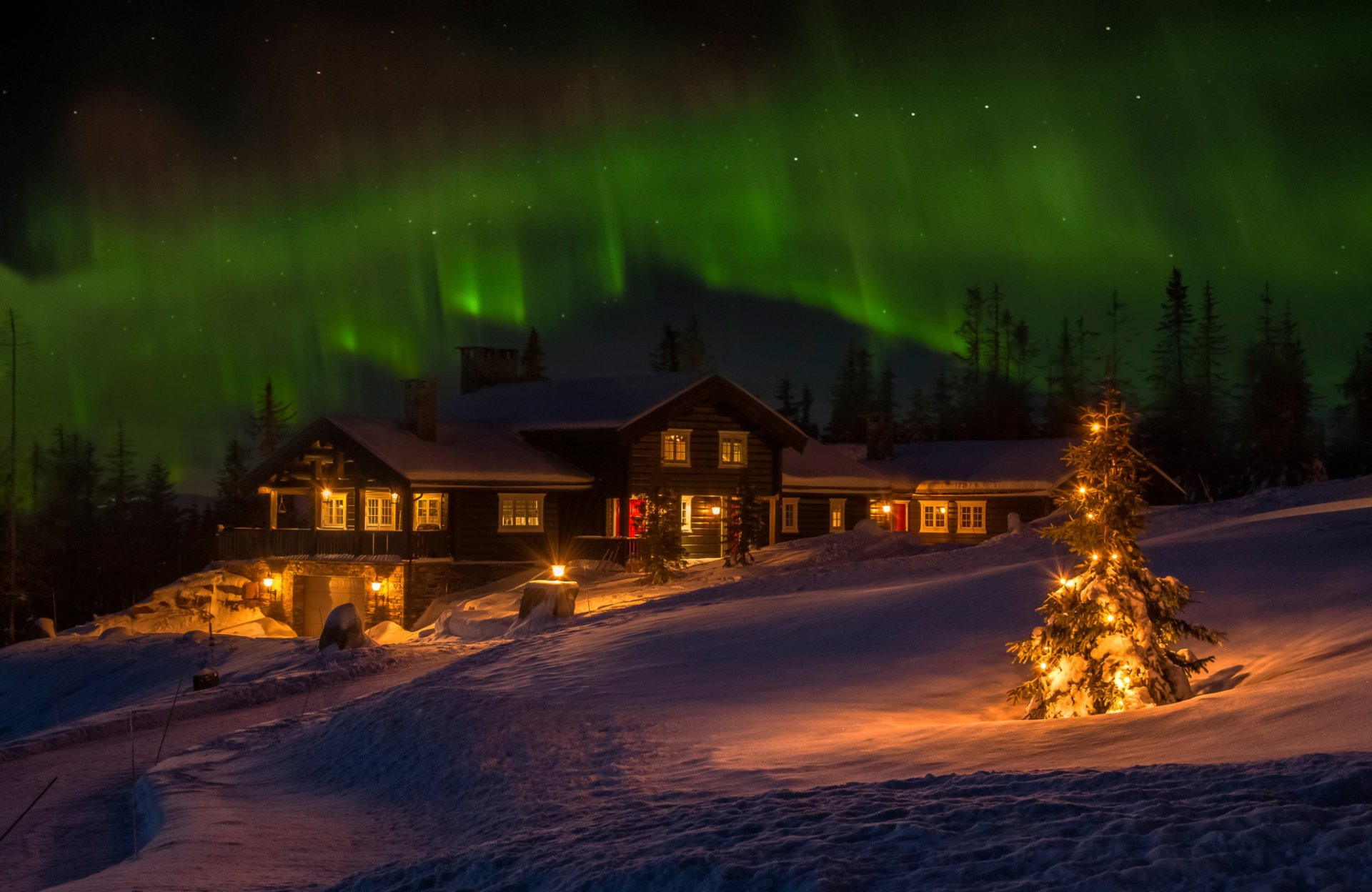 norvège hiver aurores boréales vacances maison