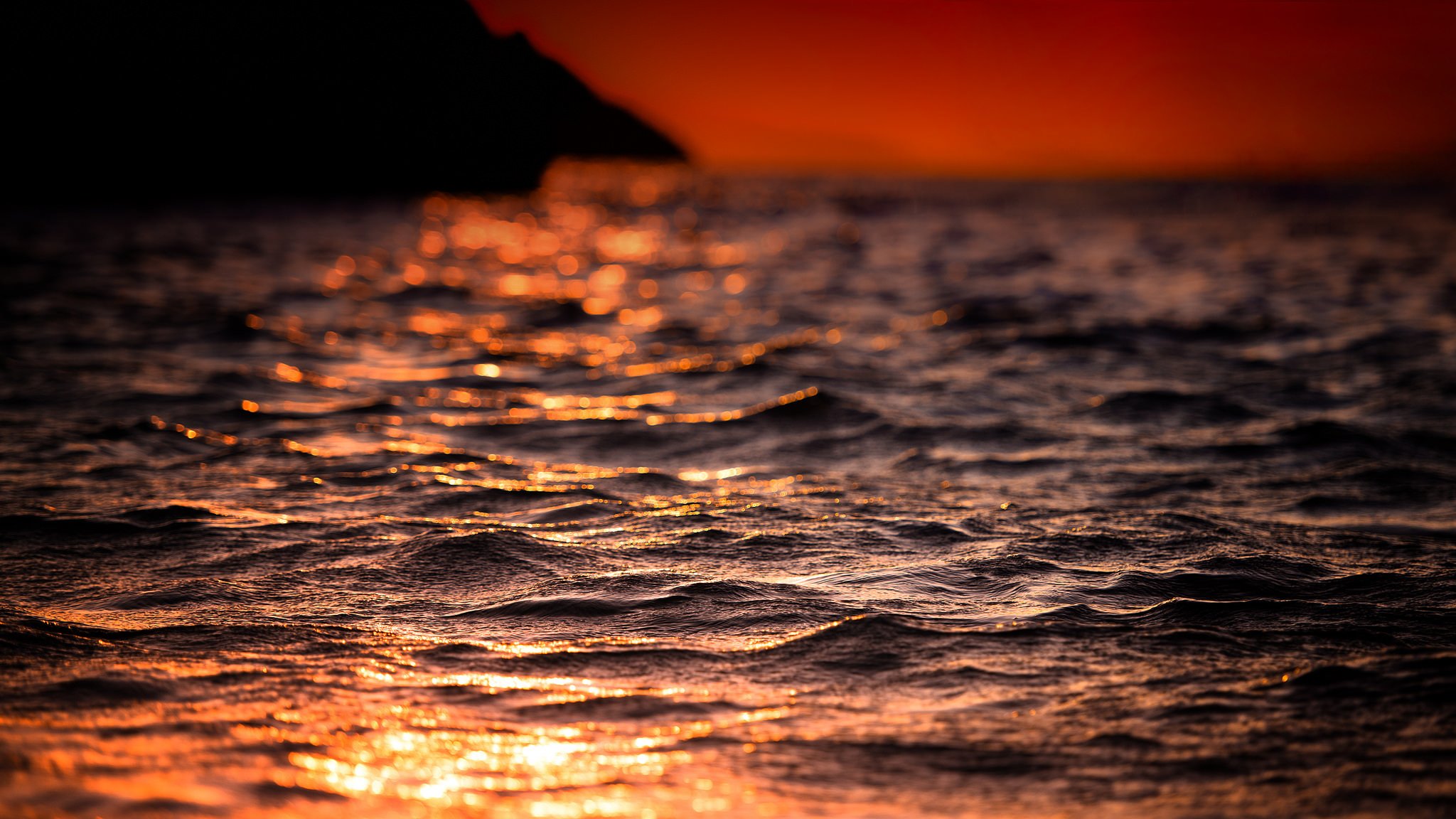 été soir lumière soleil chaleur mer vagues éclat joue bokeh