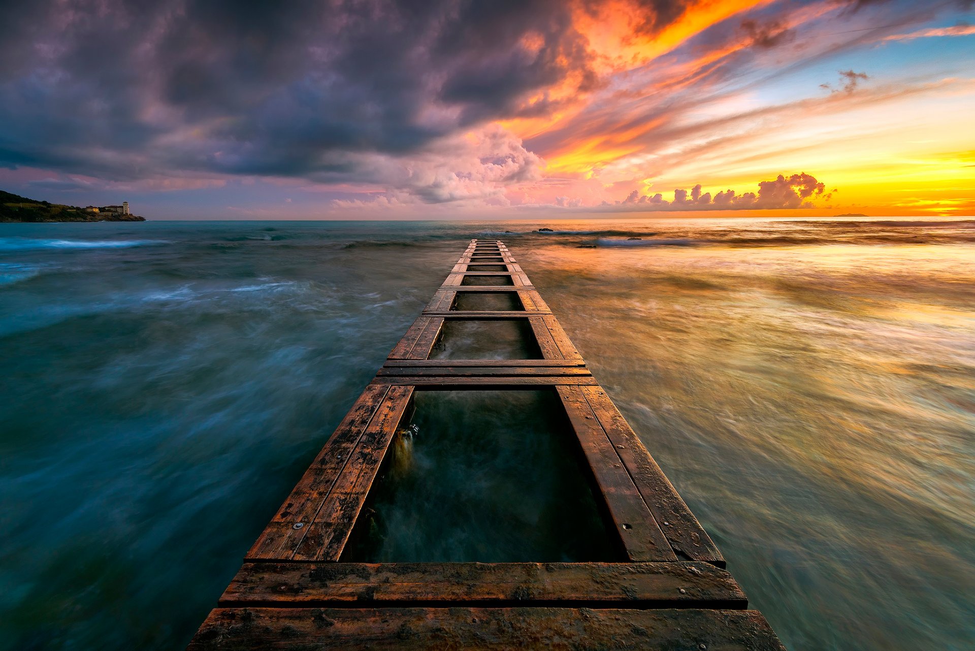 tuscany italy sea landscape cloud