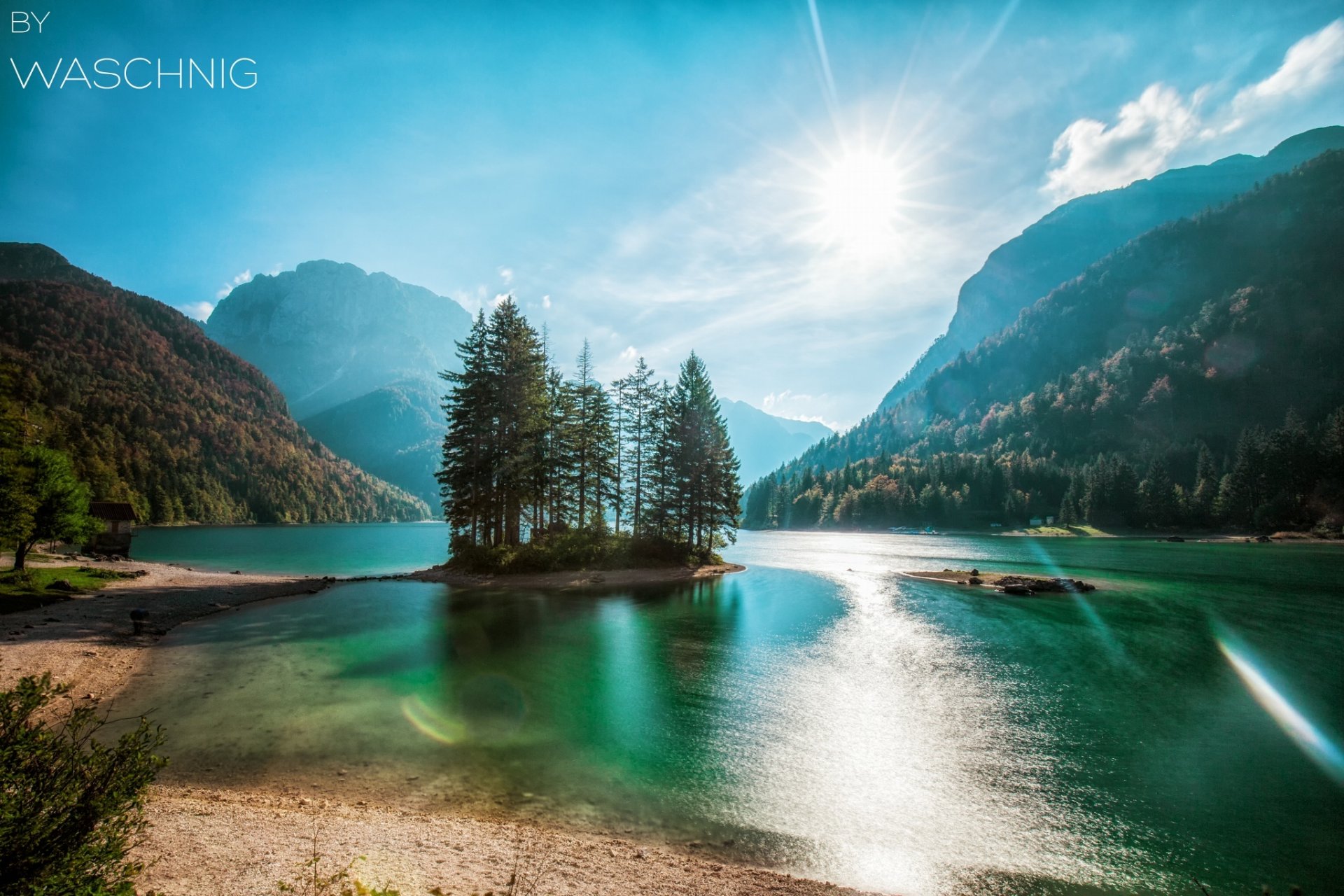 lago montagne foresta alberi isolotto natura