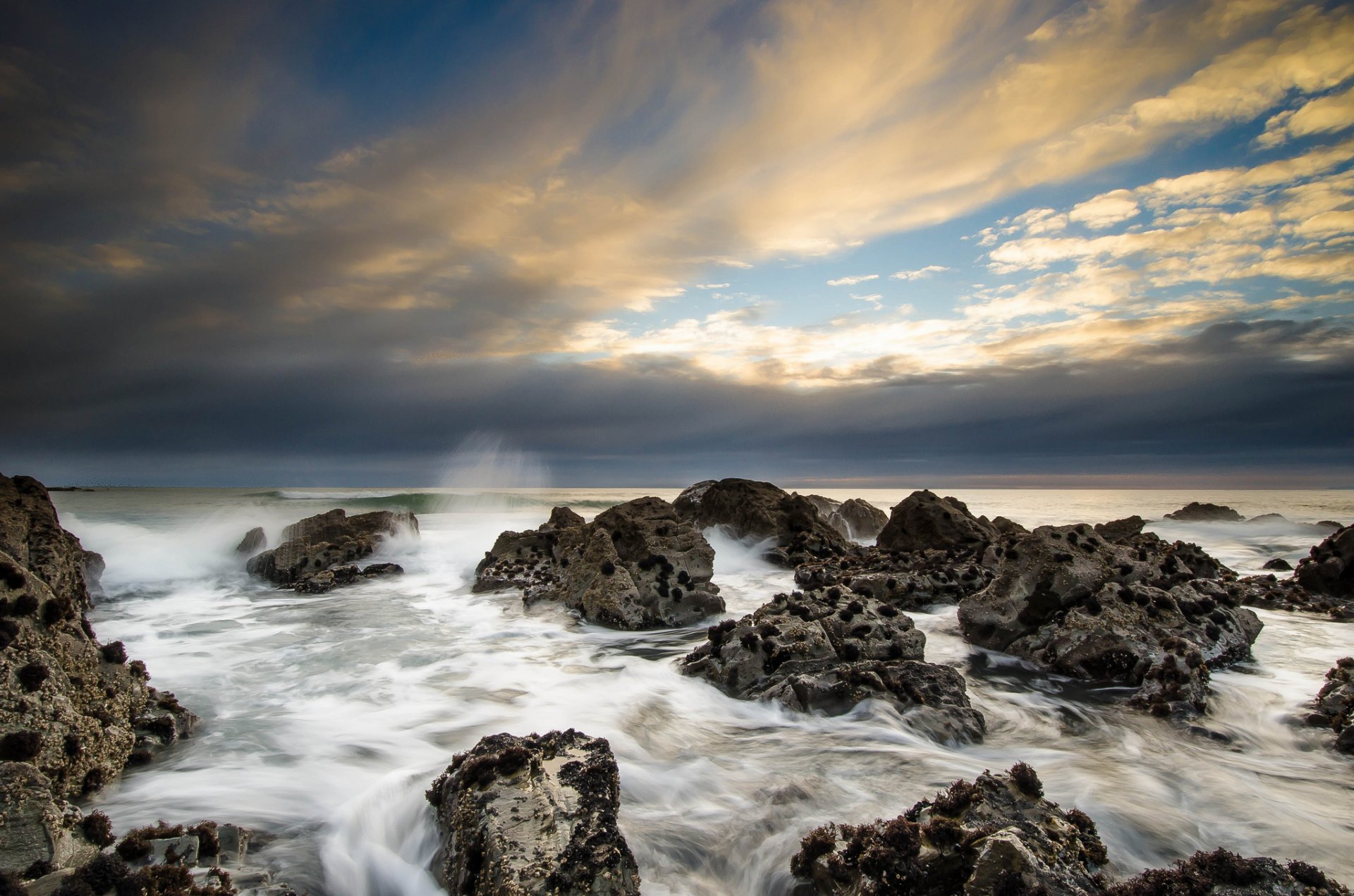 mer rochers nuages