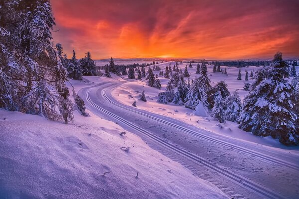 Beautiful winter is Norway, the road is a toboggan run