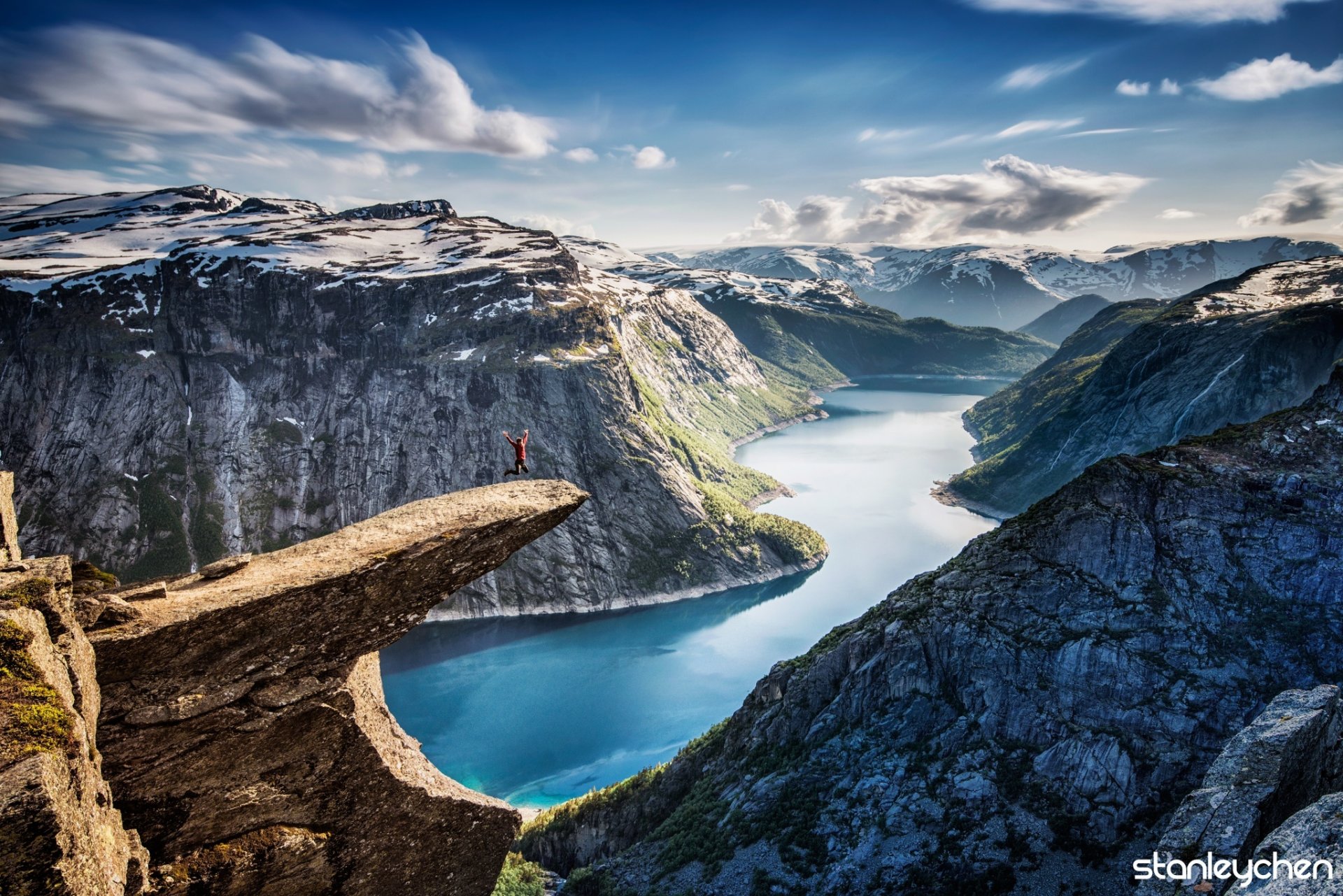 montañas panorama río naturaleza noruega idioma troll