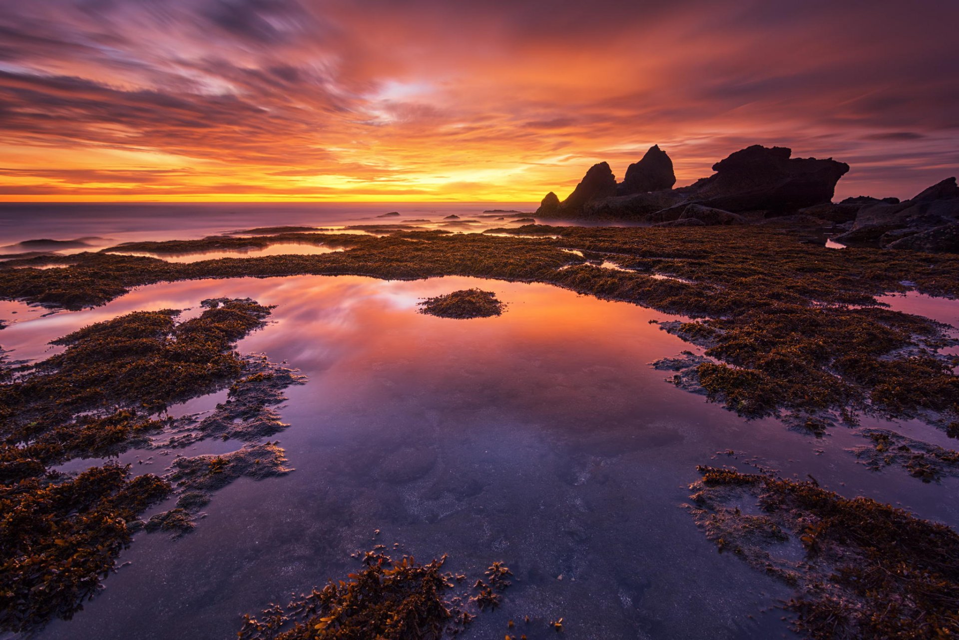 bali indonesia puesta de sol