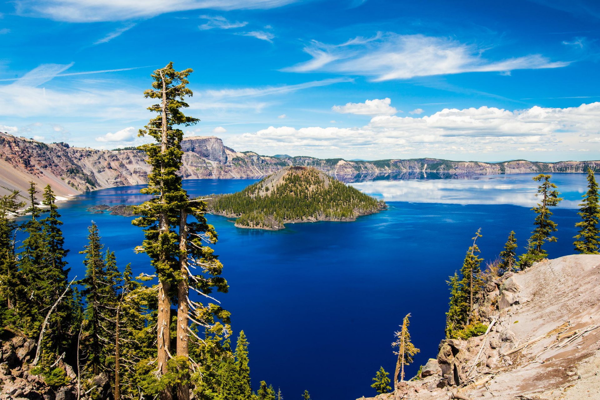 krater lake crater lake national park oregon crater lake insel bäume